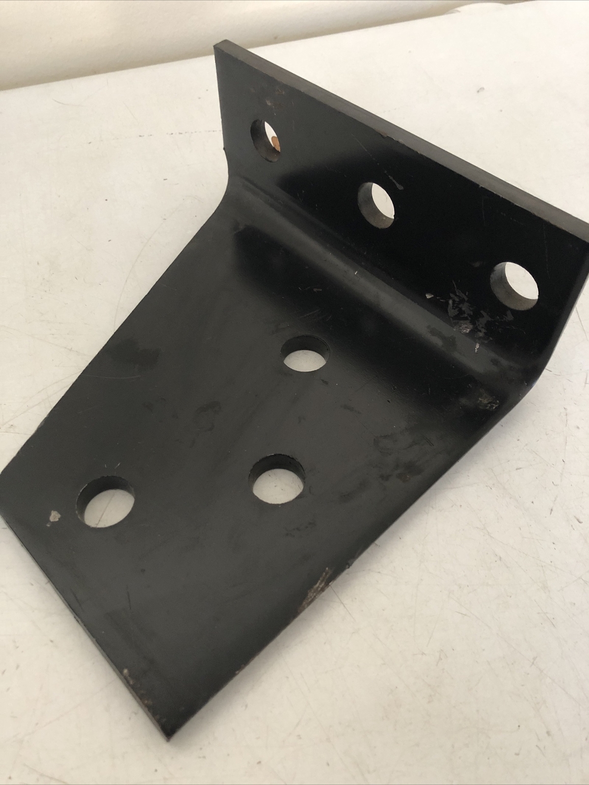 GENUINE INTERNATIONAL RIGHT FRONT LEFT REAR BRACKET OEM NEW 556939C3 NOS
