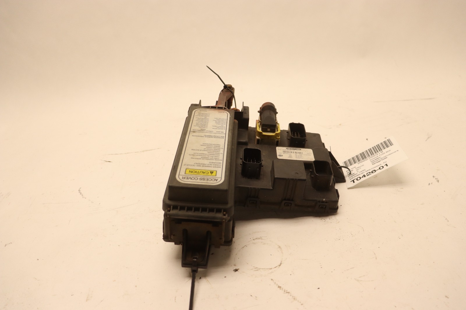 2014-2017 FREIGHTLINER CASCADIA 125 FUSE BOX BLOCK MODULE SAN CHASSIS OEM