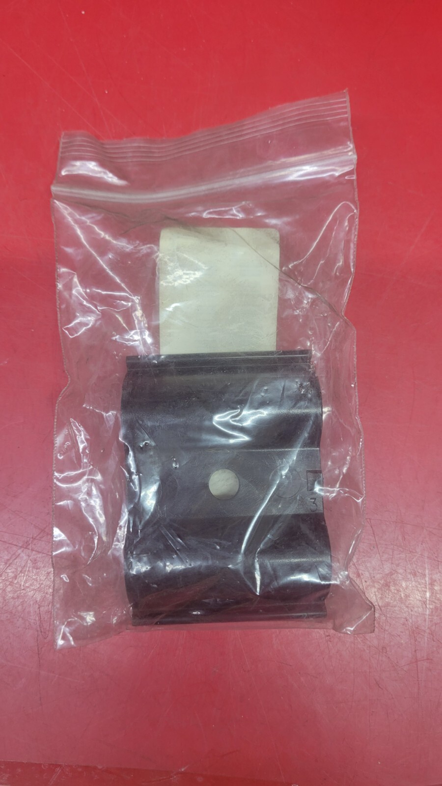 20449751 GENUINE VOLVO OEM RETAINER NOS