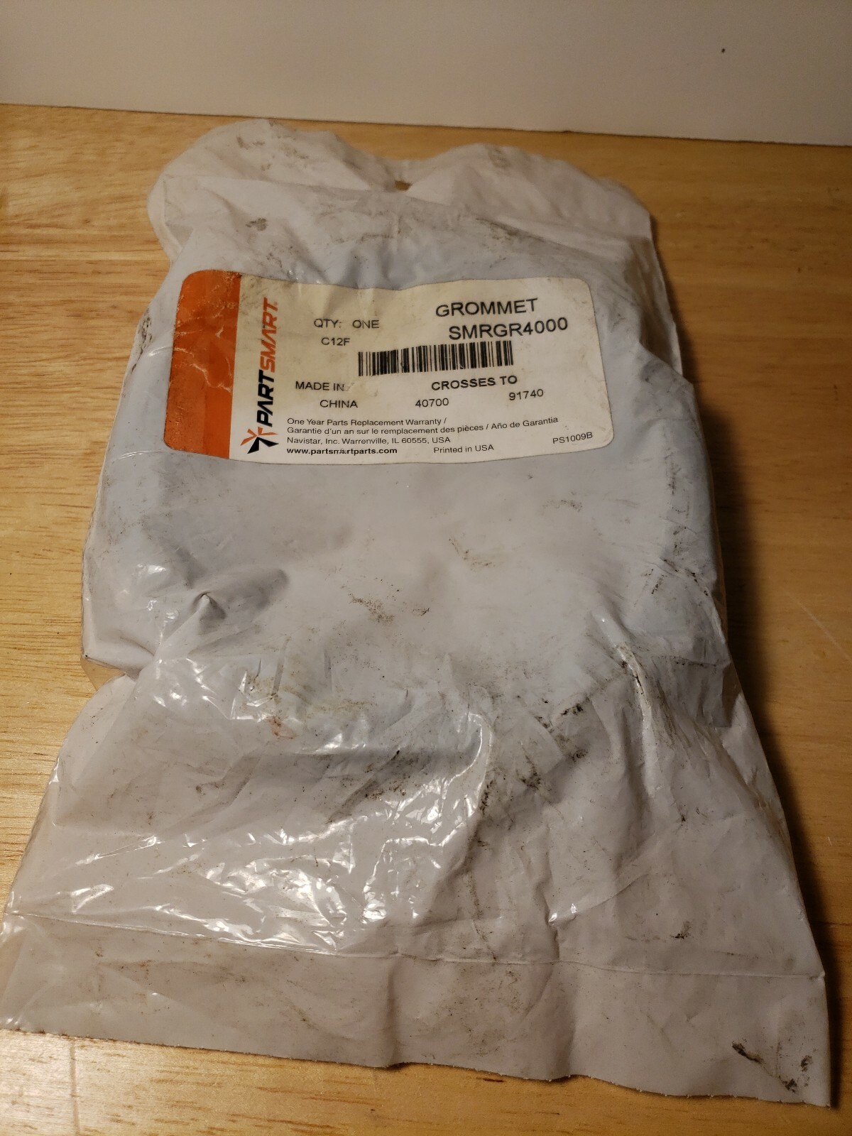 NEW Part Smart Navistar Grommet SMRGR4000 4″ Lamp Seal Truck Trailer