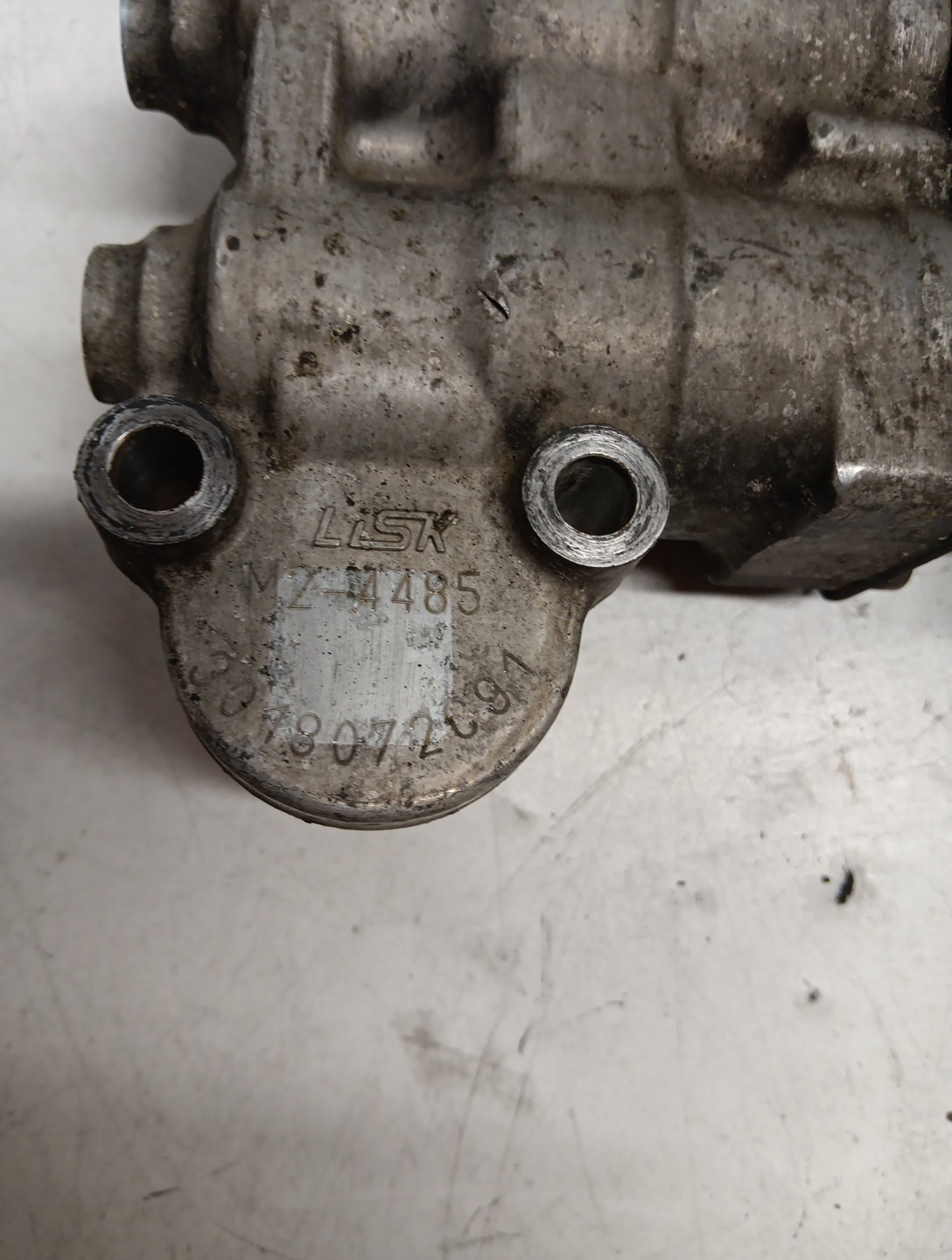 3018072C92 Genuine International Coolant Control Valve Item #3154