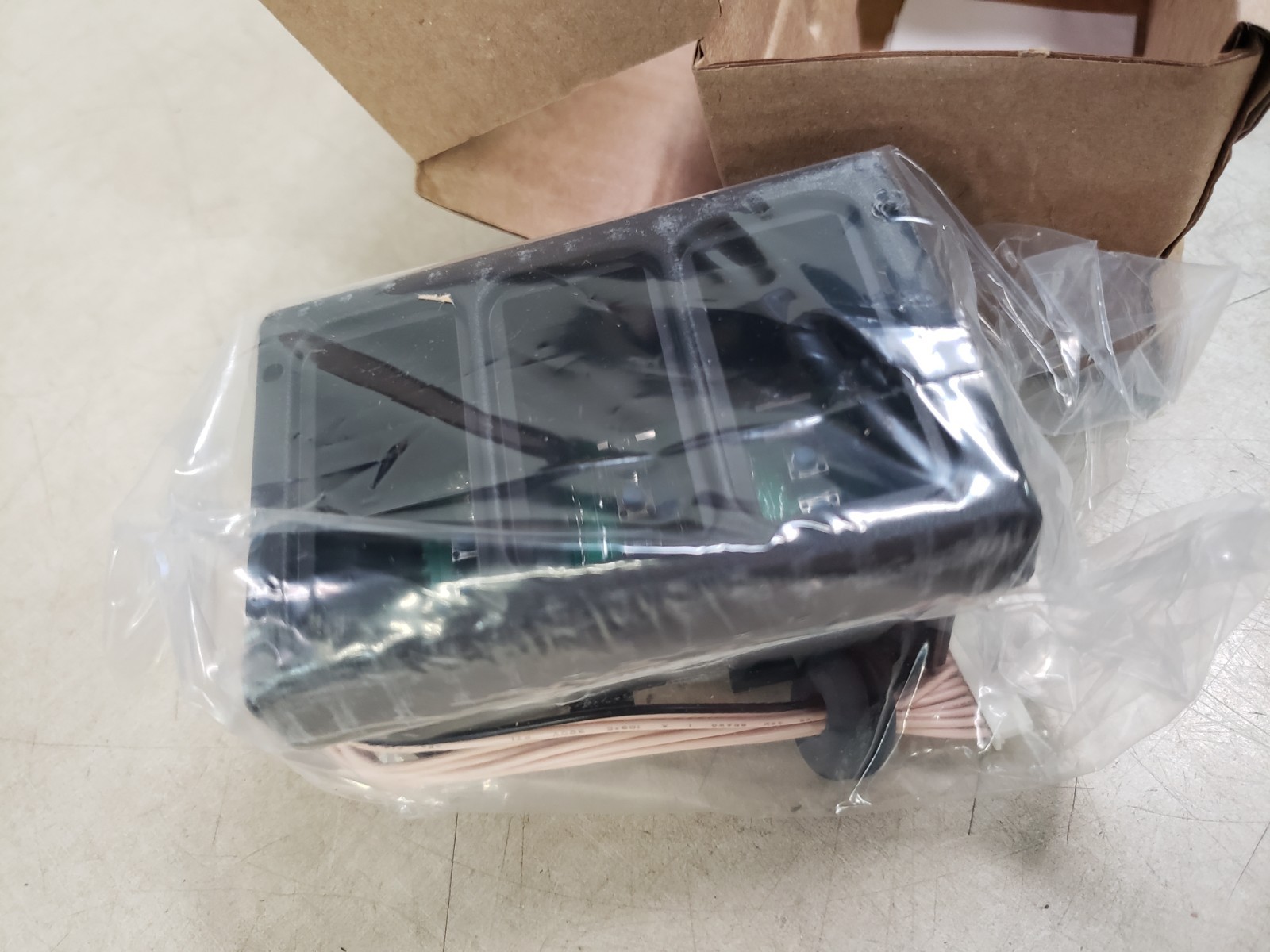 NOS Genuine International Navistar 3582062C1 3 Switch Housing / Panel OEM