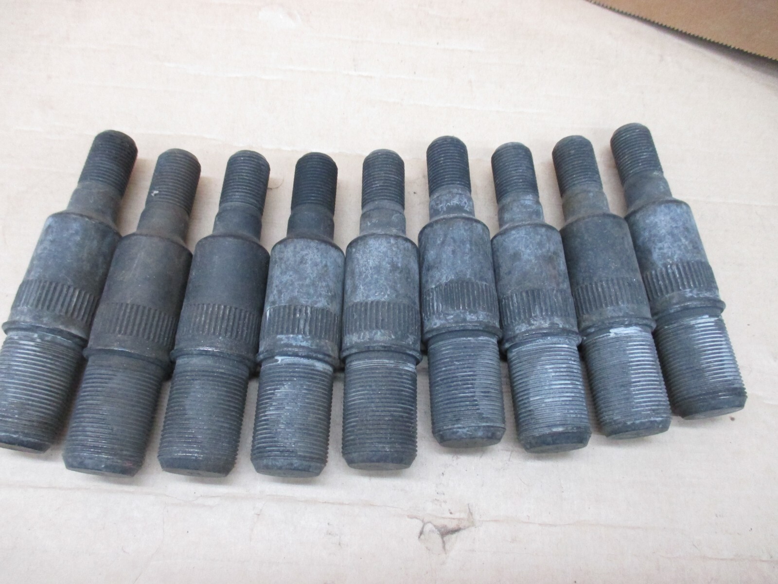 DOUBLE ENDED STUDS 1-1/8″ & 3/4″ RH THREADS TRUCK PARTS LOT OF 9 PIECES NEW