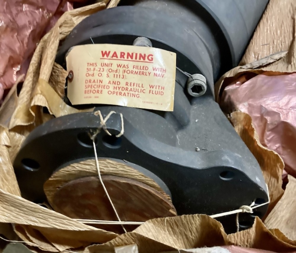 NAVAIR and NAVSEA LD297973ITEM5 Axial Piston Pump (NSN) 4320-00-609-3204 New