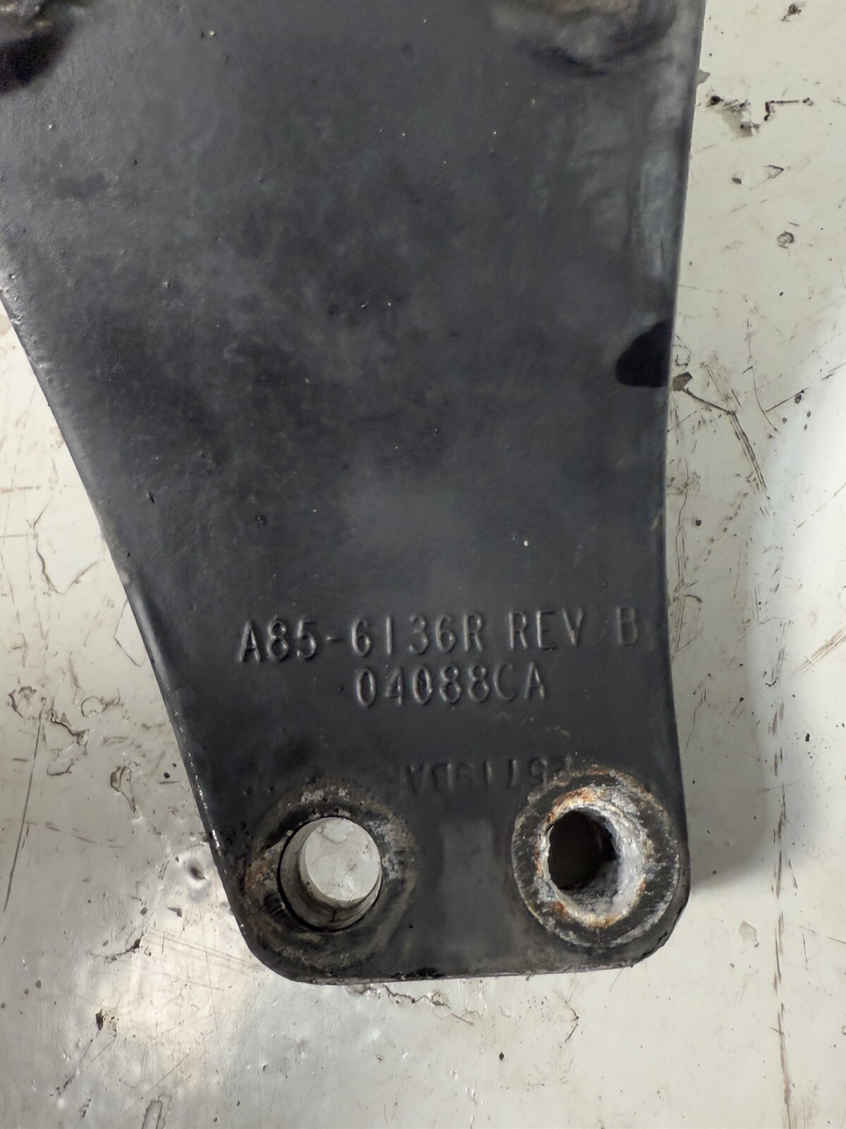 2020 PETERBILT 579 CAB MOUNT,BRACKET A85-6136