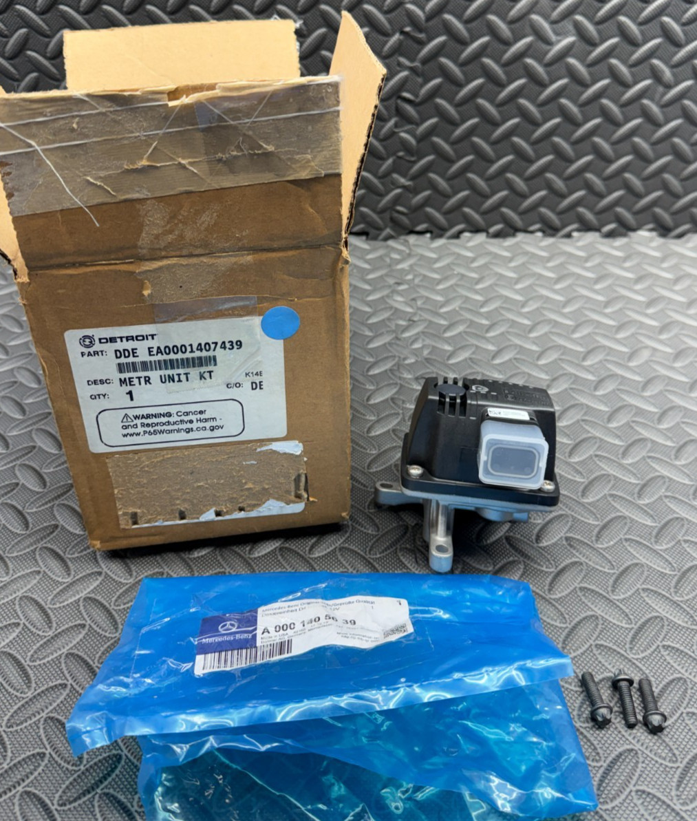 Genuine OEM Detroit Diesel EA0001407439 Mercedes-Benz DEF Metering Unit Kit