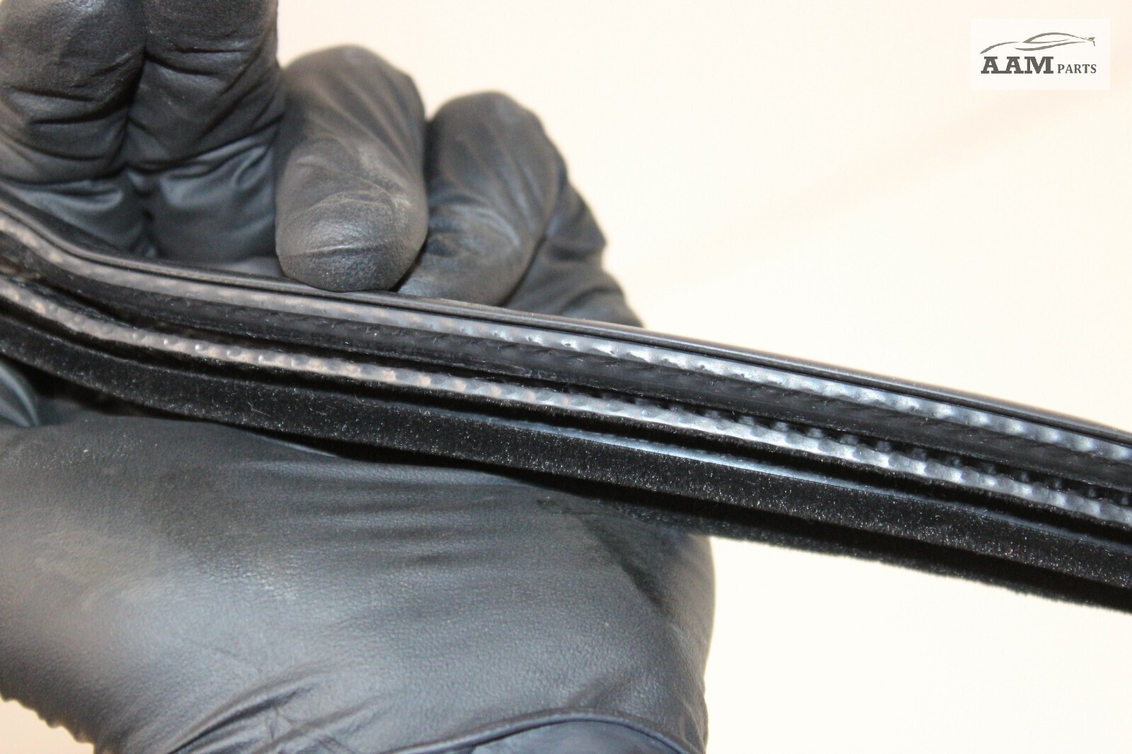 19-23 VOLVO VNL 760 FRONT RIGHT PASSENGER SIDE WEATHERSTRIP SEAL RUBBER OEM