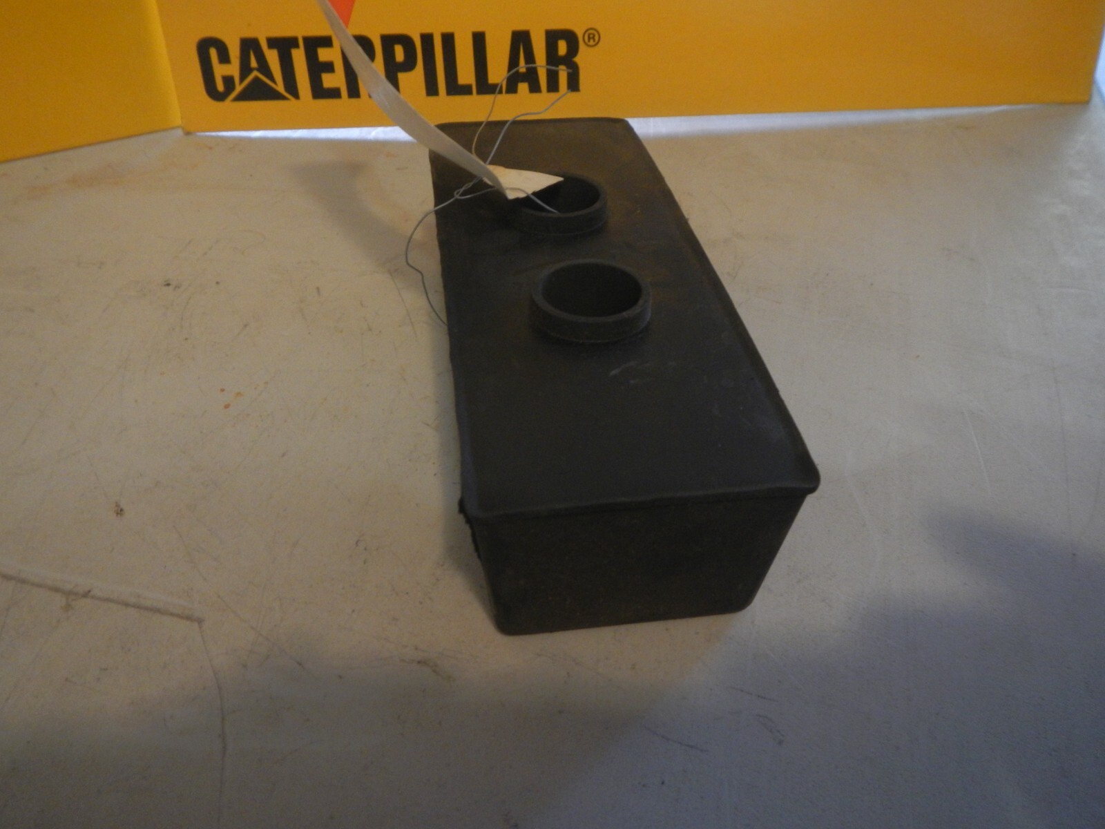 New genuine International 286236C2 rubber bushing isolator pad