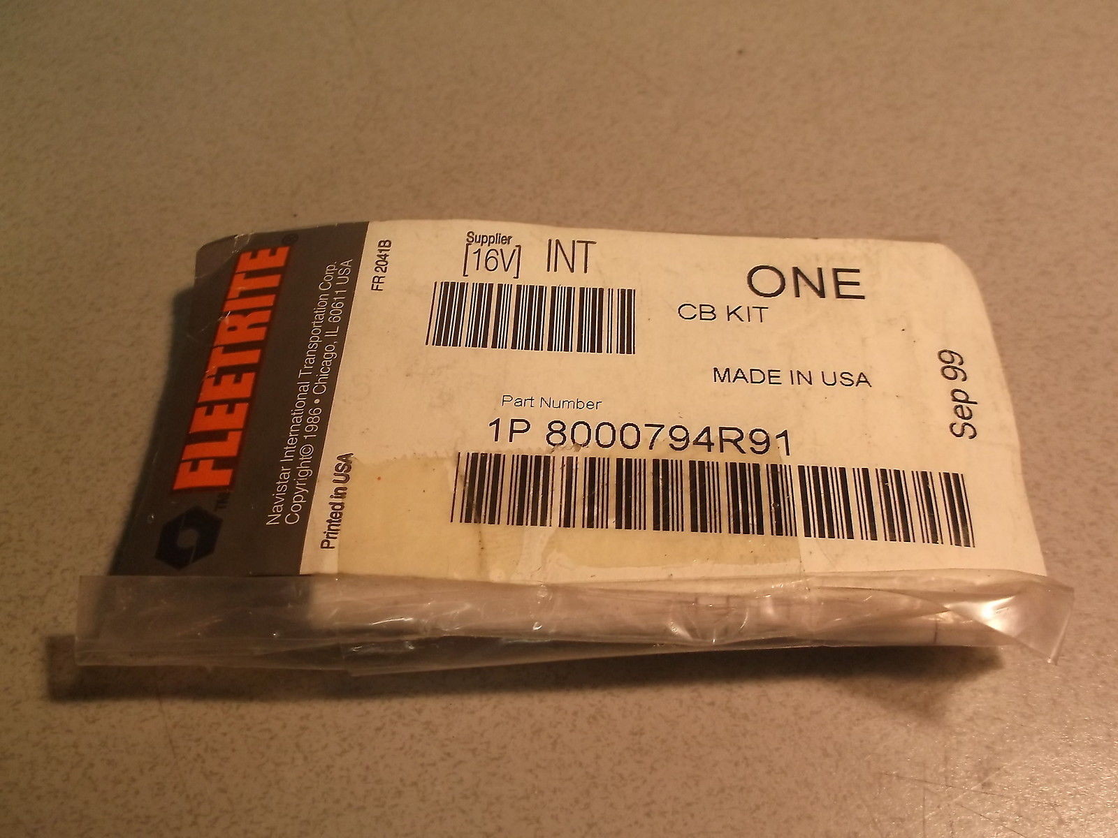 NEW Fleetrite International CB Kit 8000794R91 *FREE SHIPPING*