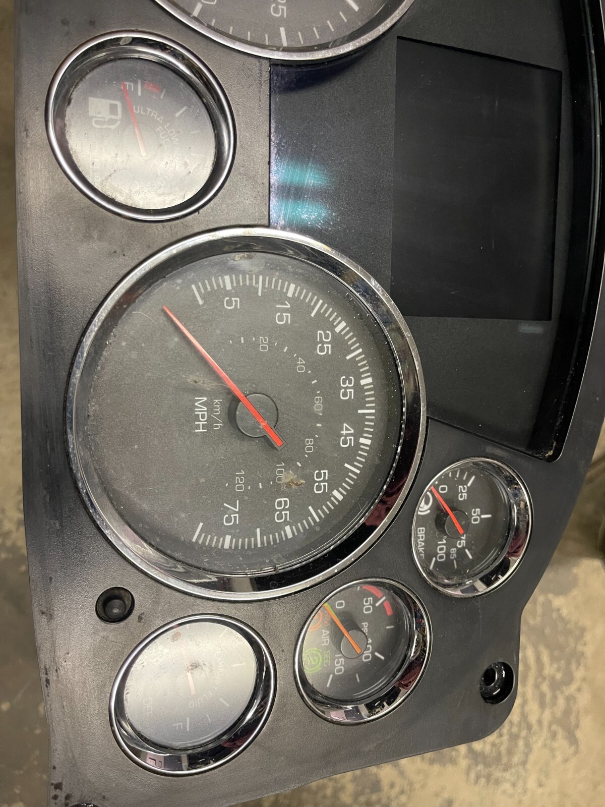 KENWORTH PACCAR Instrument Cluster Q43-1133-1-1-110 Q43113311110 30 Day Warranty