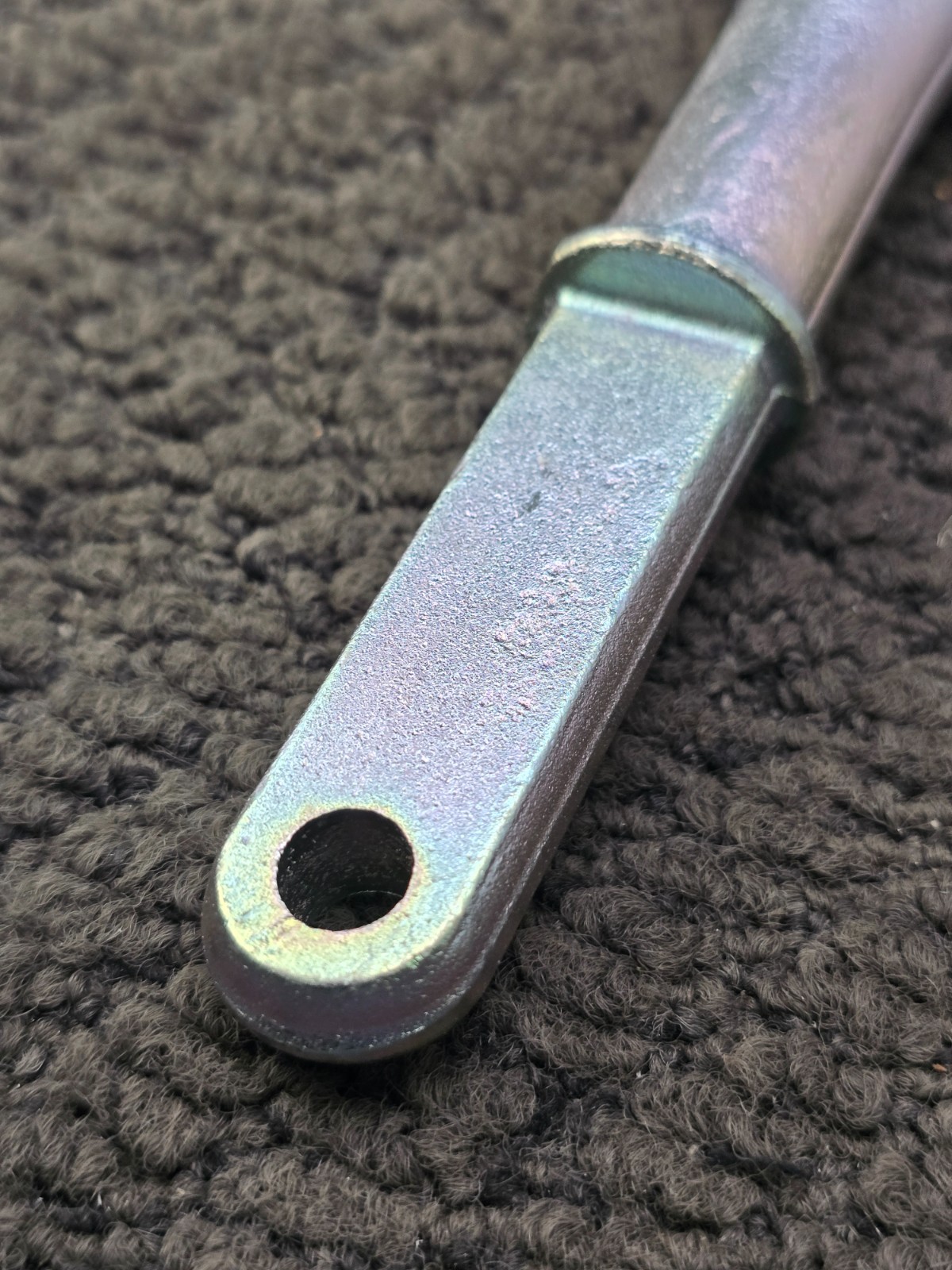 Hendrickson S-32388 Steel Slide Locking Pin 8″ Length x 1-5/8″ Head Diameter