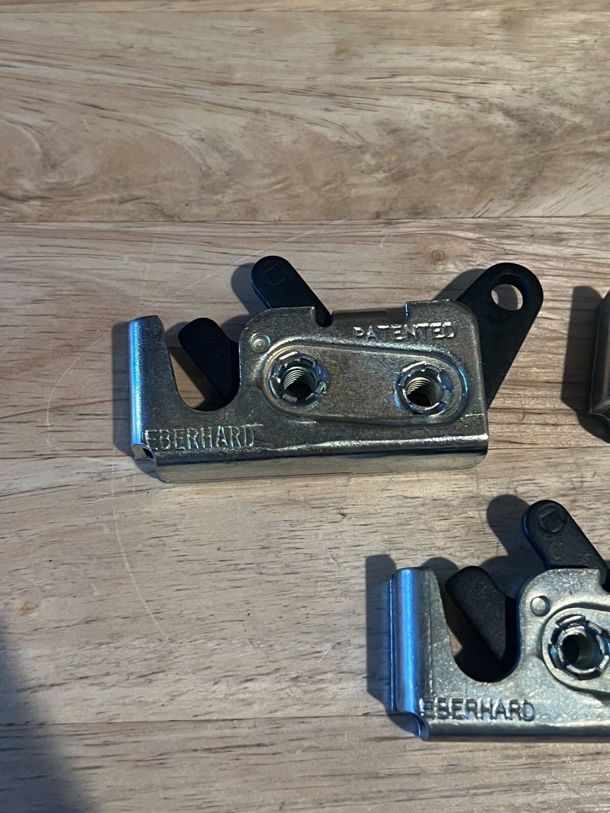 LOT OF 3 8076307 VOLVO/MACK TRUCK LOWER BUNK LATCH LOCK LEVER