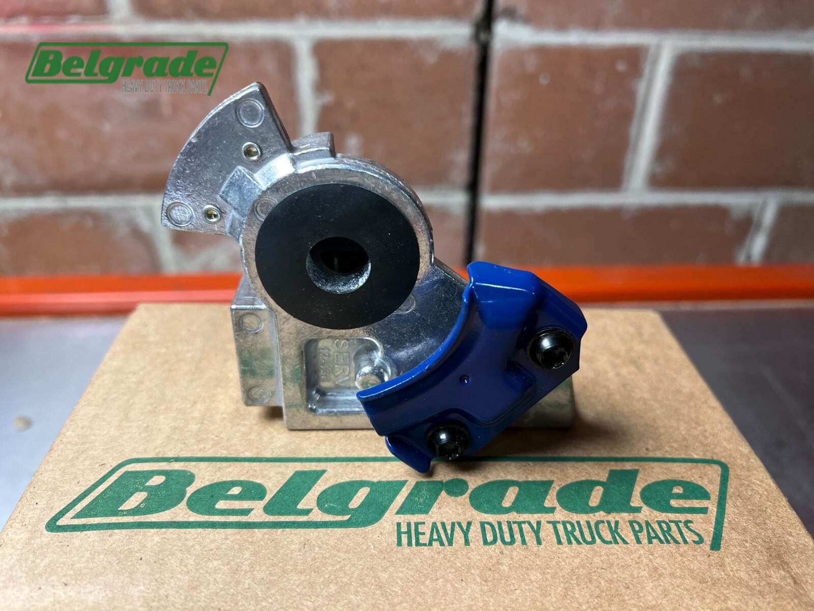Phillips Industries 12-136-1 Gladhand Blue/Service, Angle Mount