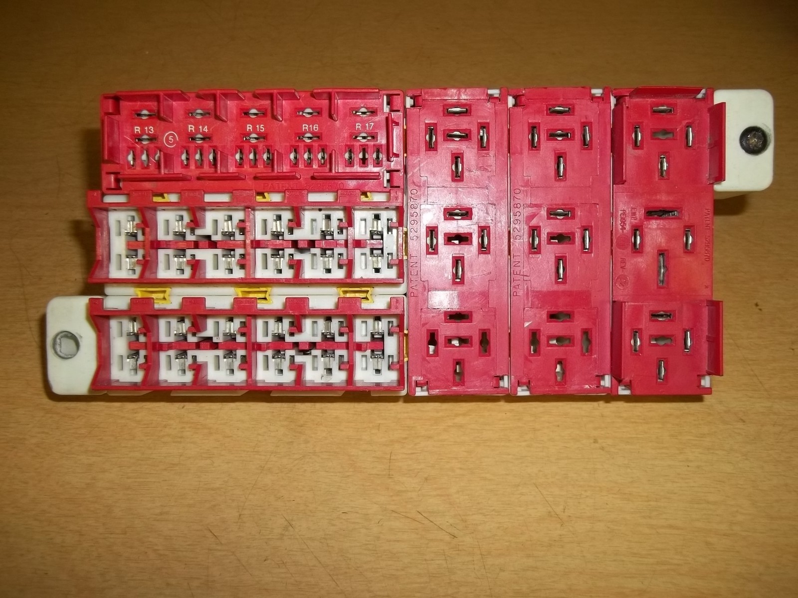 EMP Fuse Block 90-1192-002 Freightliner 5295870 PE1954-001 *FREE SHIPPING*