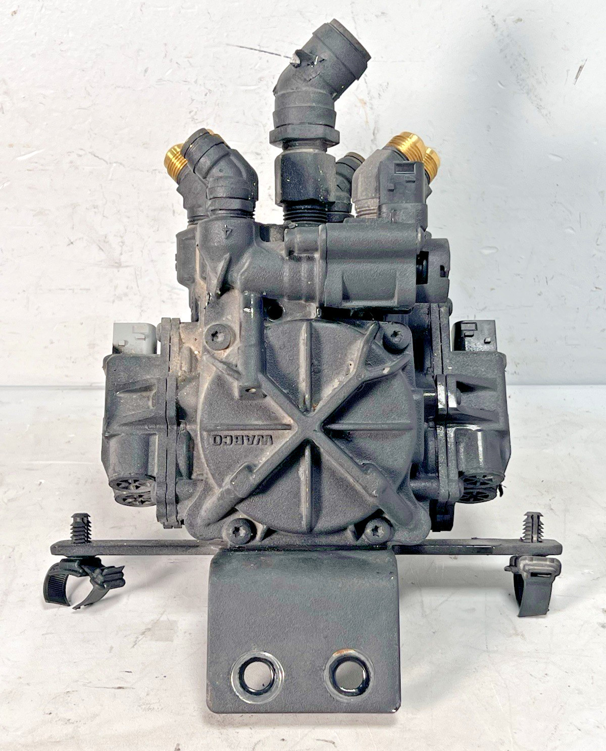2023 Freightliner ShowHauler Wabco ABS Valve (9760001070) *2782* 7k Miles