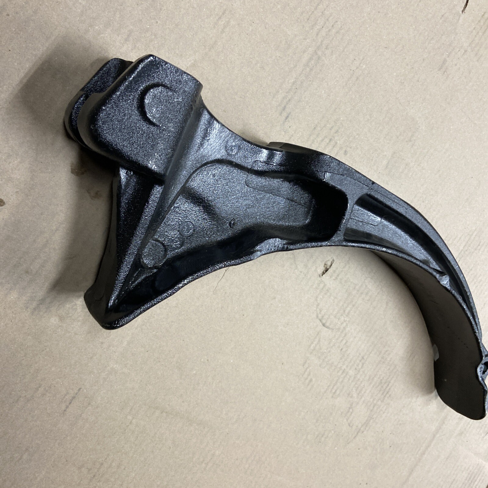 NOS Freightliner Fuel Tank Hanger Bracket 25 IN DIA Machined OEM 03-40593-000