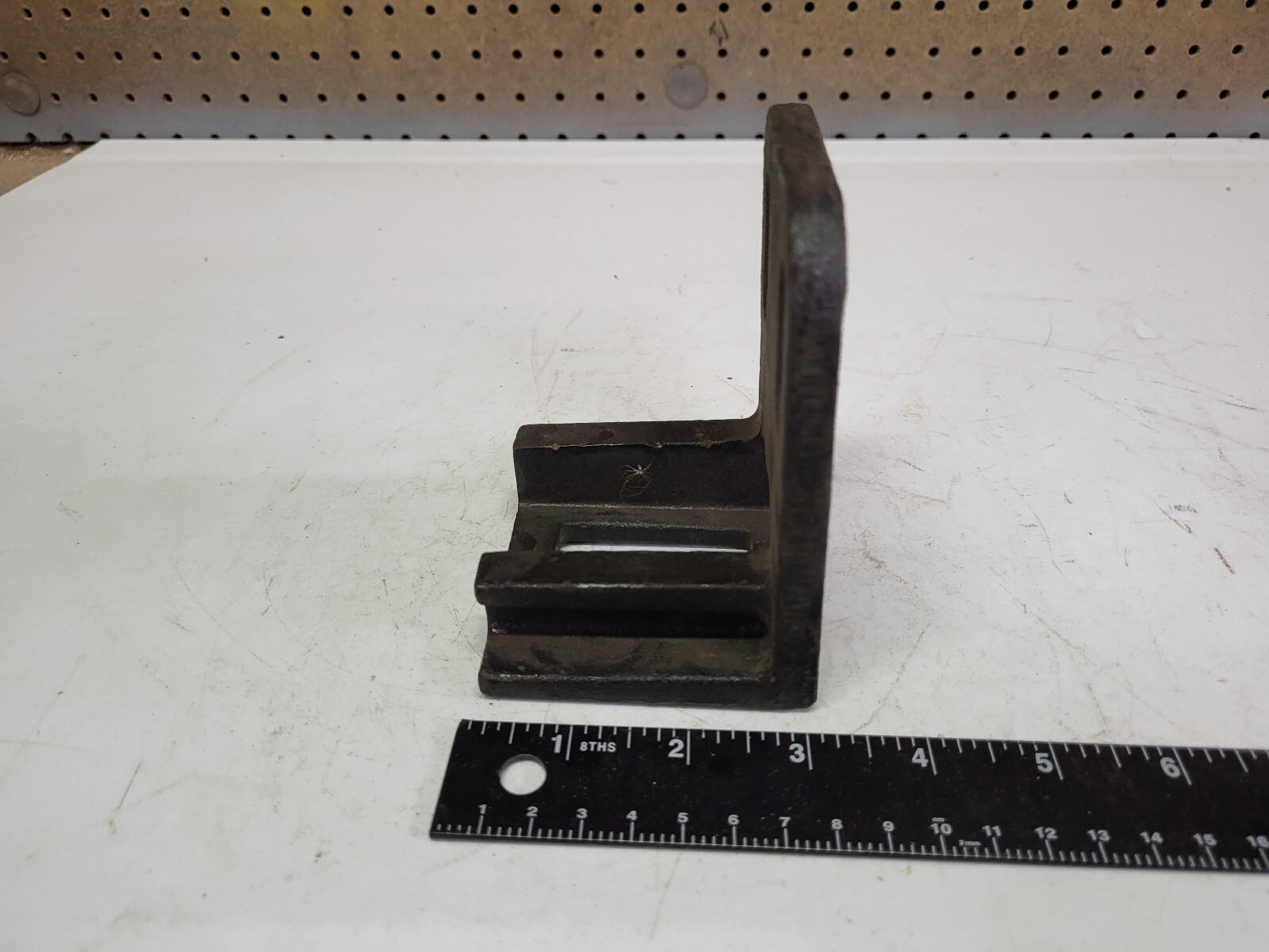 Axle Frame Mounted Stop Bracket Freightliner 16-12387-002 Ref.# 16-12387 002