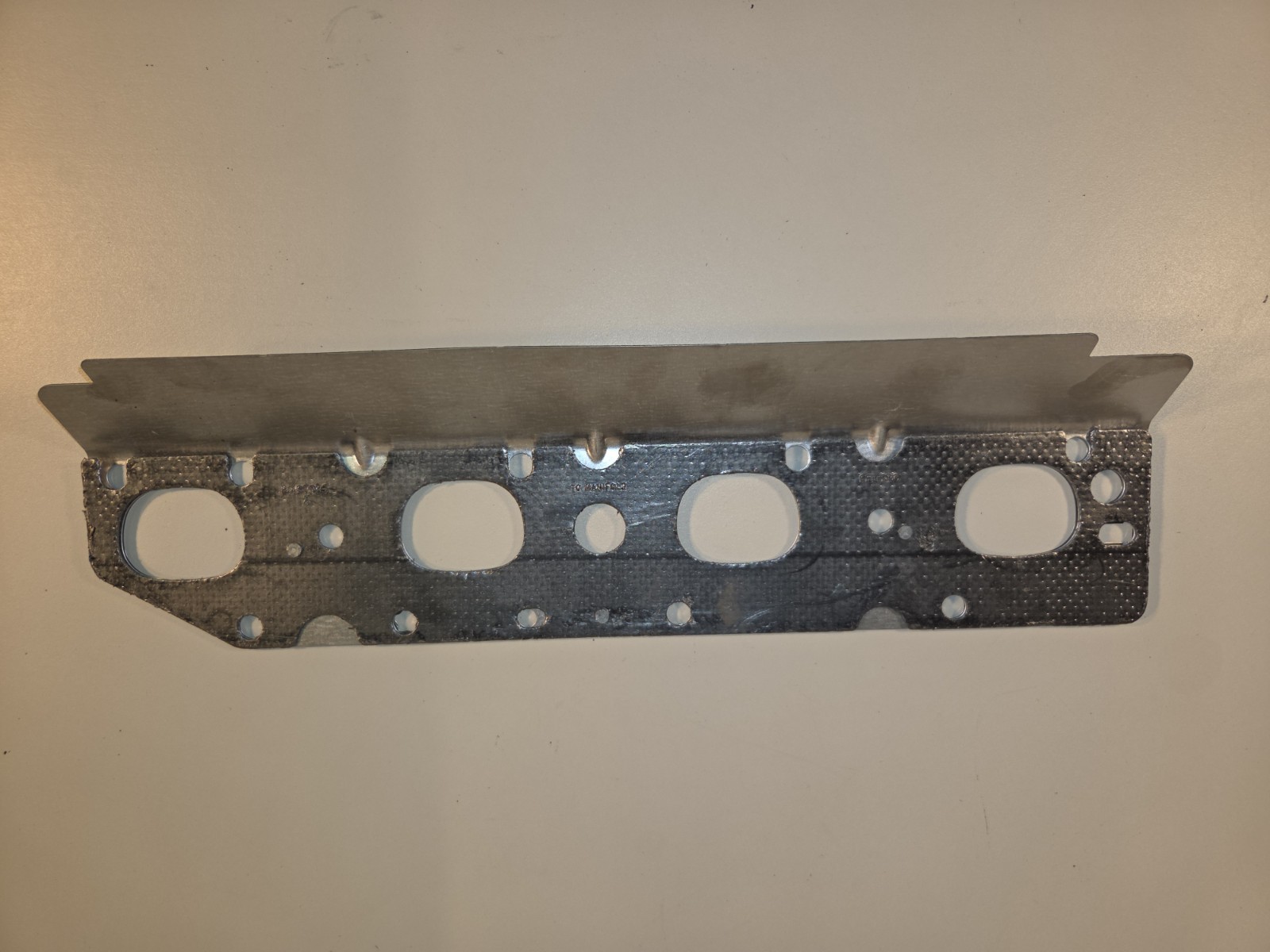 New Manifold Gasket RT 5045496AA. Replaces 53032966AF
