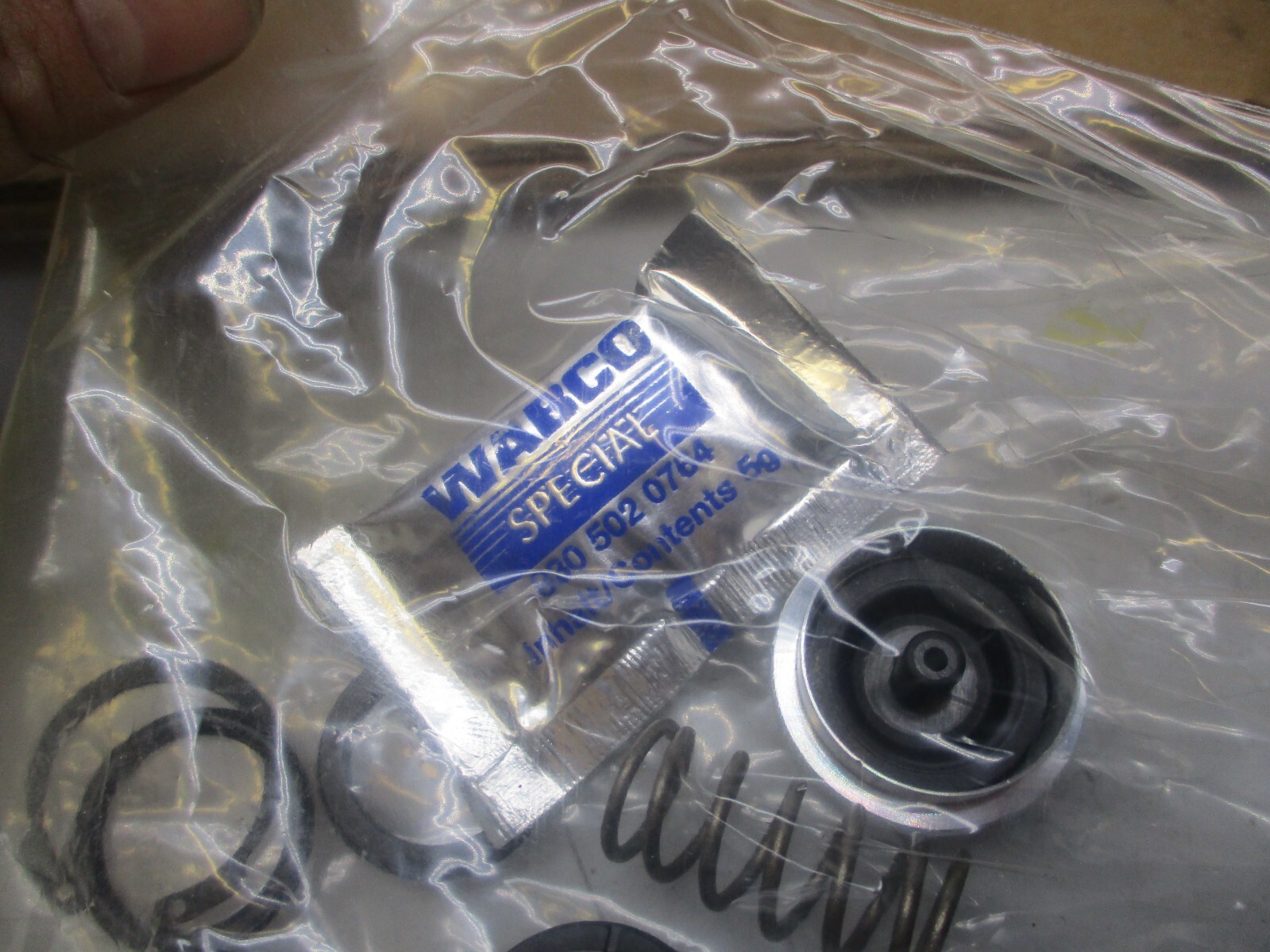 Meritor R950013 turbo Valve Kit- Air Dryer
