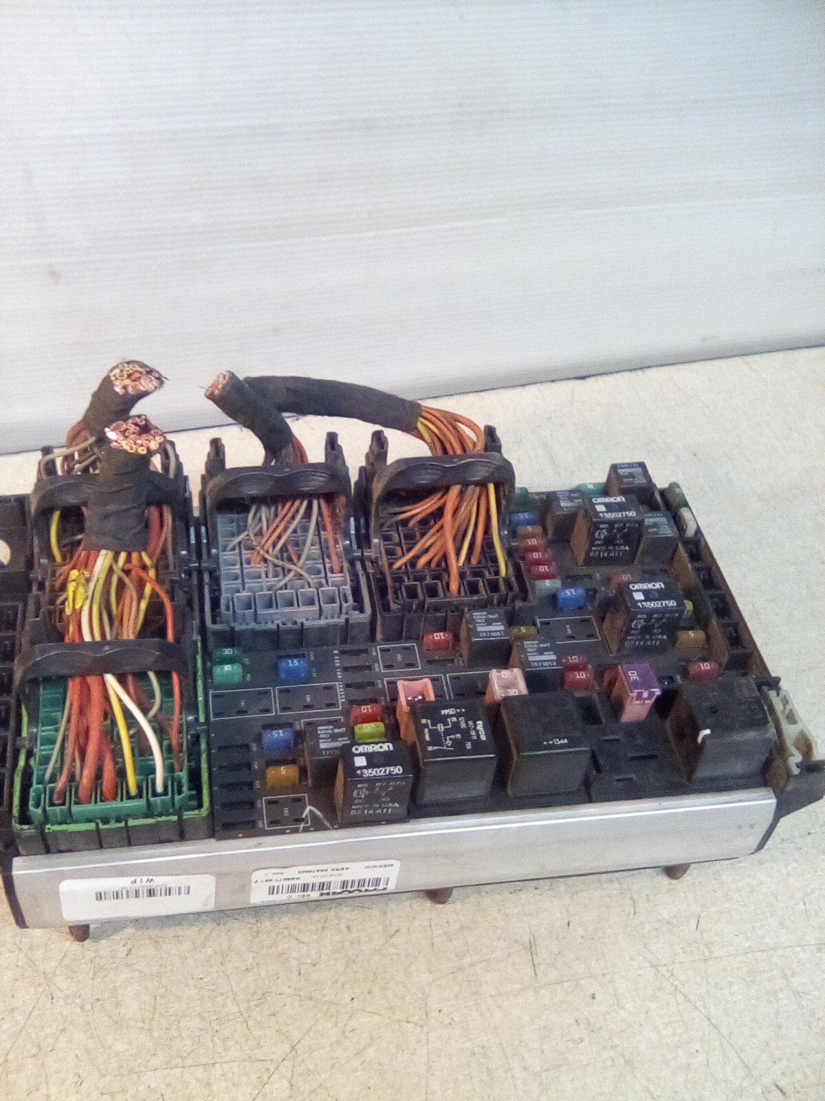 2014 Peterbilt 579 P27-1147-0200 Fuse Block