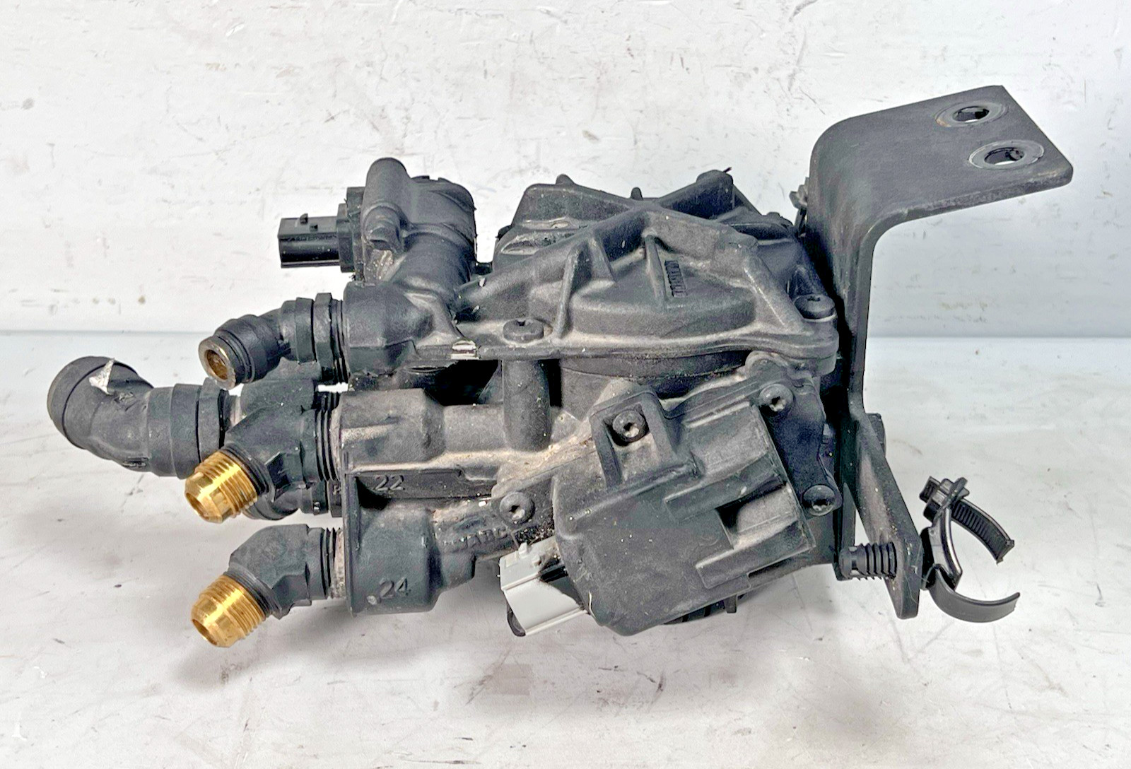 2023 Freightliner ShowHauler Wabco ABS Valve (9760001070) *2782* 7k Miles