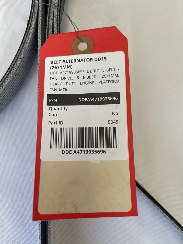 OEM DDE A4719935696 BELT ALTERNATOR DD15 2671 MM CASCADIA 8 RIBBED