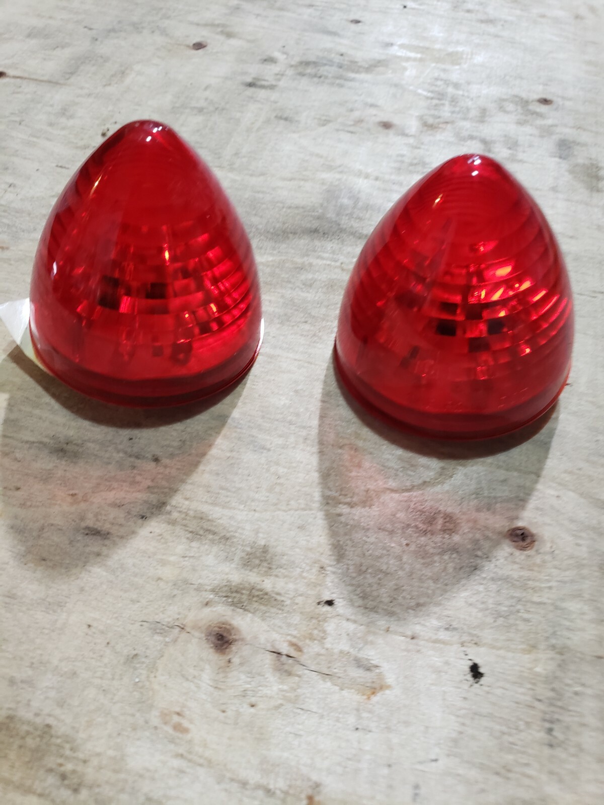 QTY of 2}}}Optronics MCL23RB Marker Clearance Light Beehive Red 2.5” Submersible