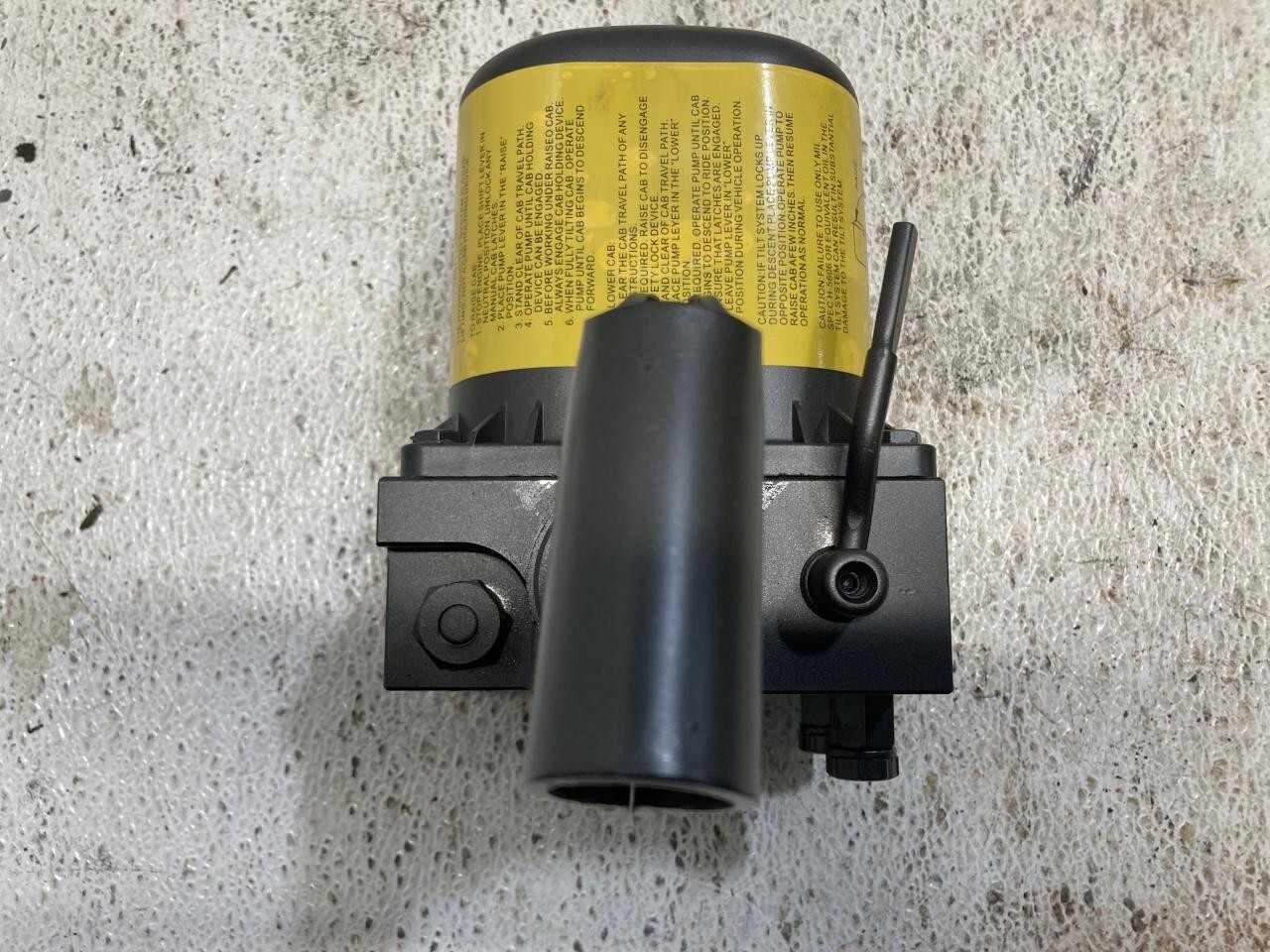 PA EM39620 Cab Jack – New