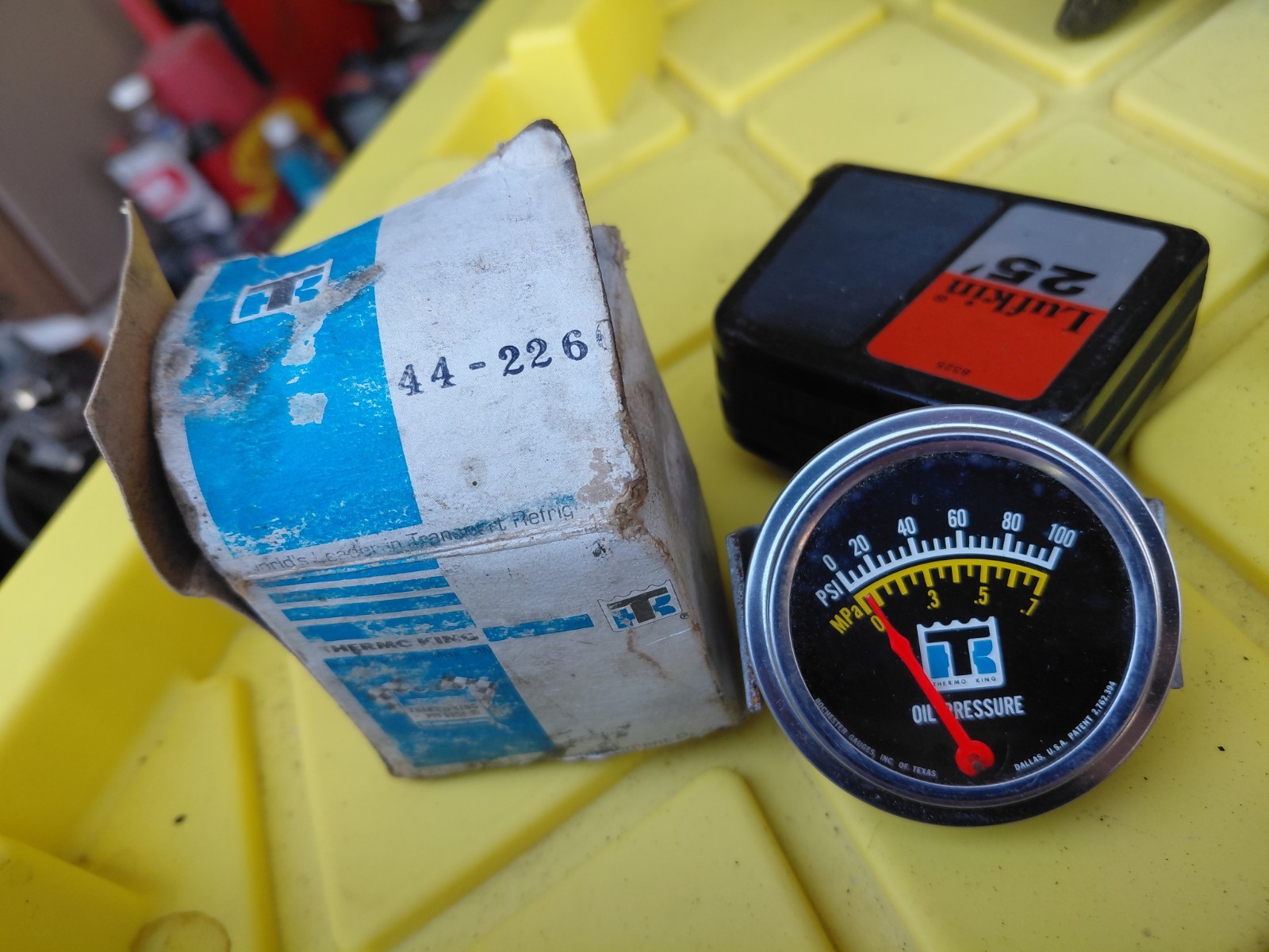 Nos 1970’s Termo King Oil Pressure Gauge