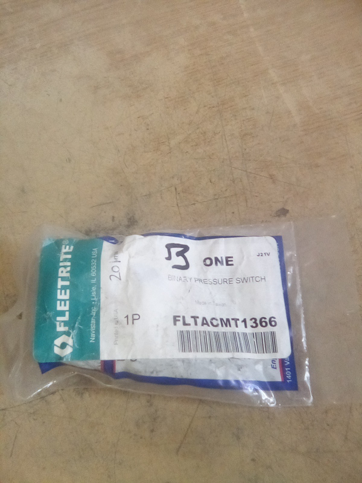 Fleetrite FLTACMT1366 Binary Pressure Switch