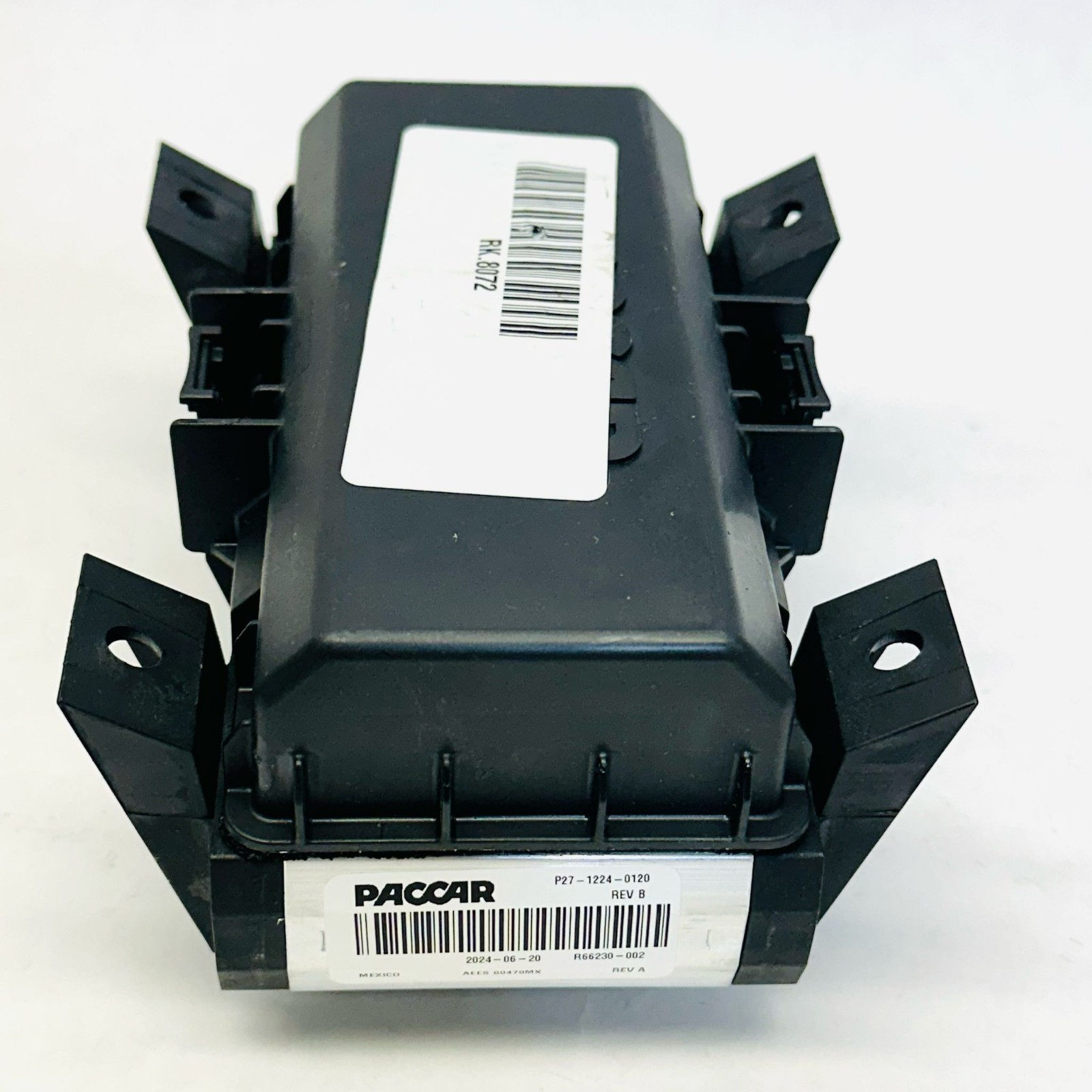 PACCAR PDC SLEEPER CAB FUSE BOX ASSY REV B / P27-1224-0120