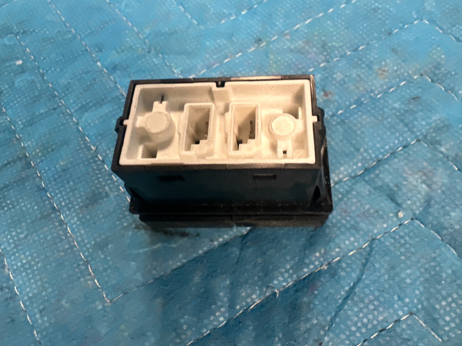OEM Kenworth T680 Paccar Flood Light Lamp Switch 2022