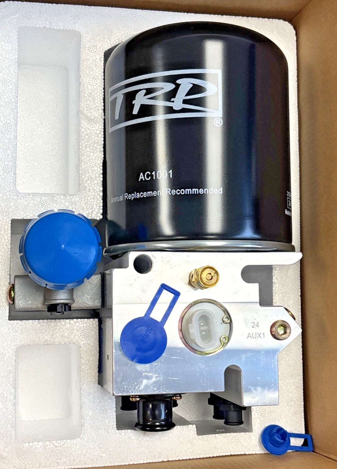 ~NEW GENUINE PACCAR OEM AIR DRYER ASSEMBLY w/ DRAIN & CHECK VALVES ~ AD4001