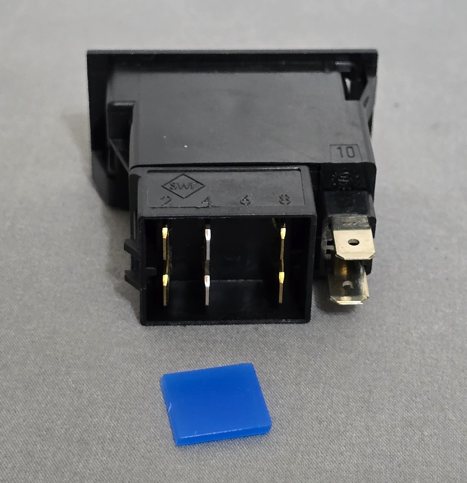 511056 511.056 511-056 Momentary 6 Spade Rocker Panel Switch SWF Brand New