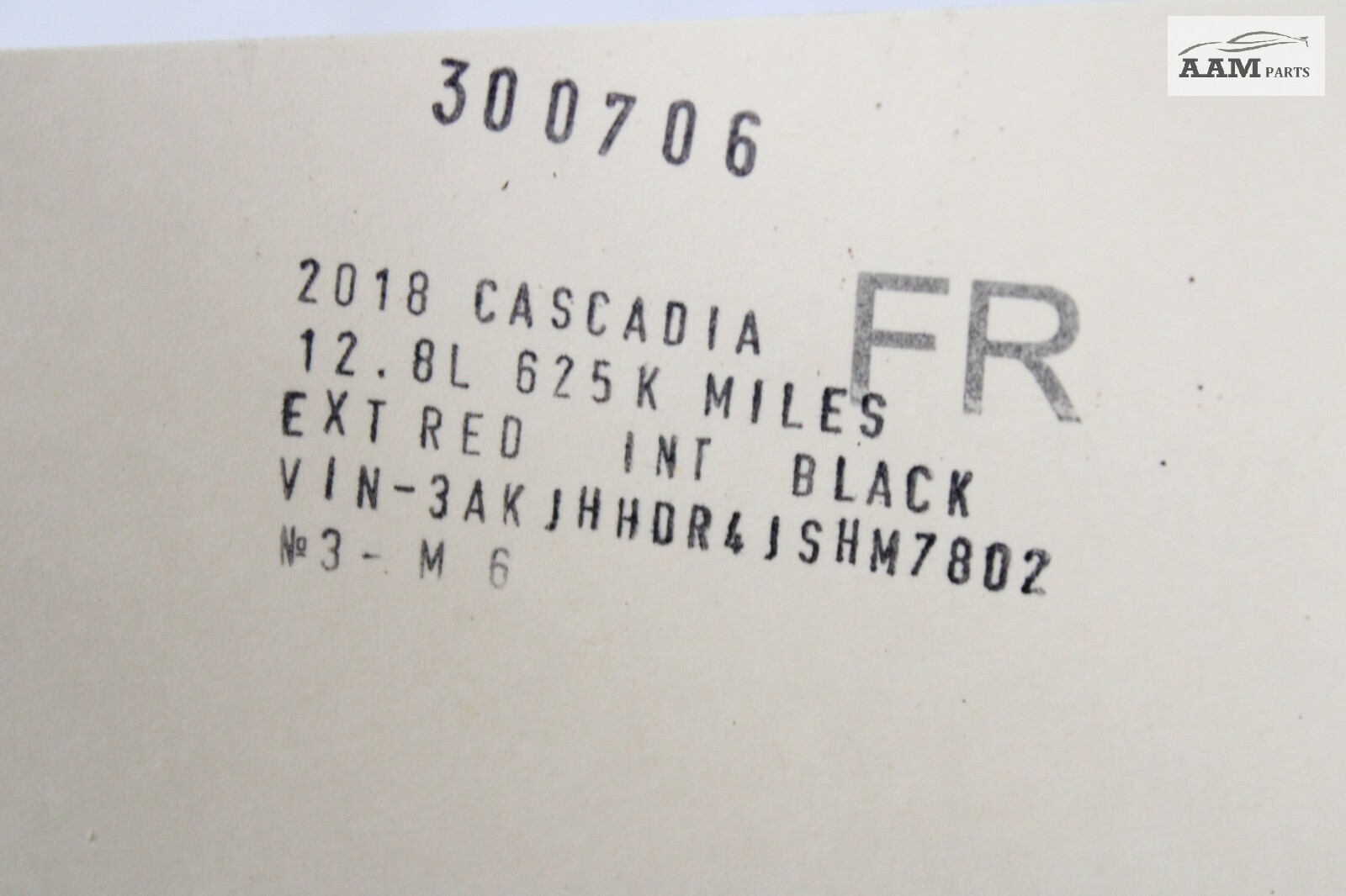 2018-24 FREIGHTLINER CASCADIA FRONT RIGHT CAB MOUNT BRACKET R18-67961-000 OEM