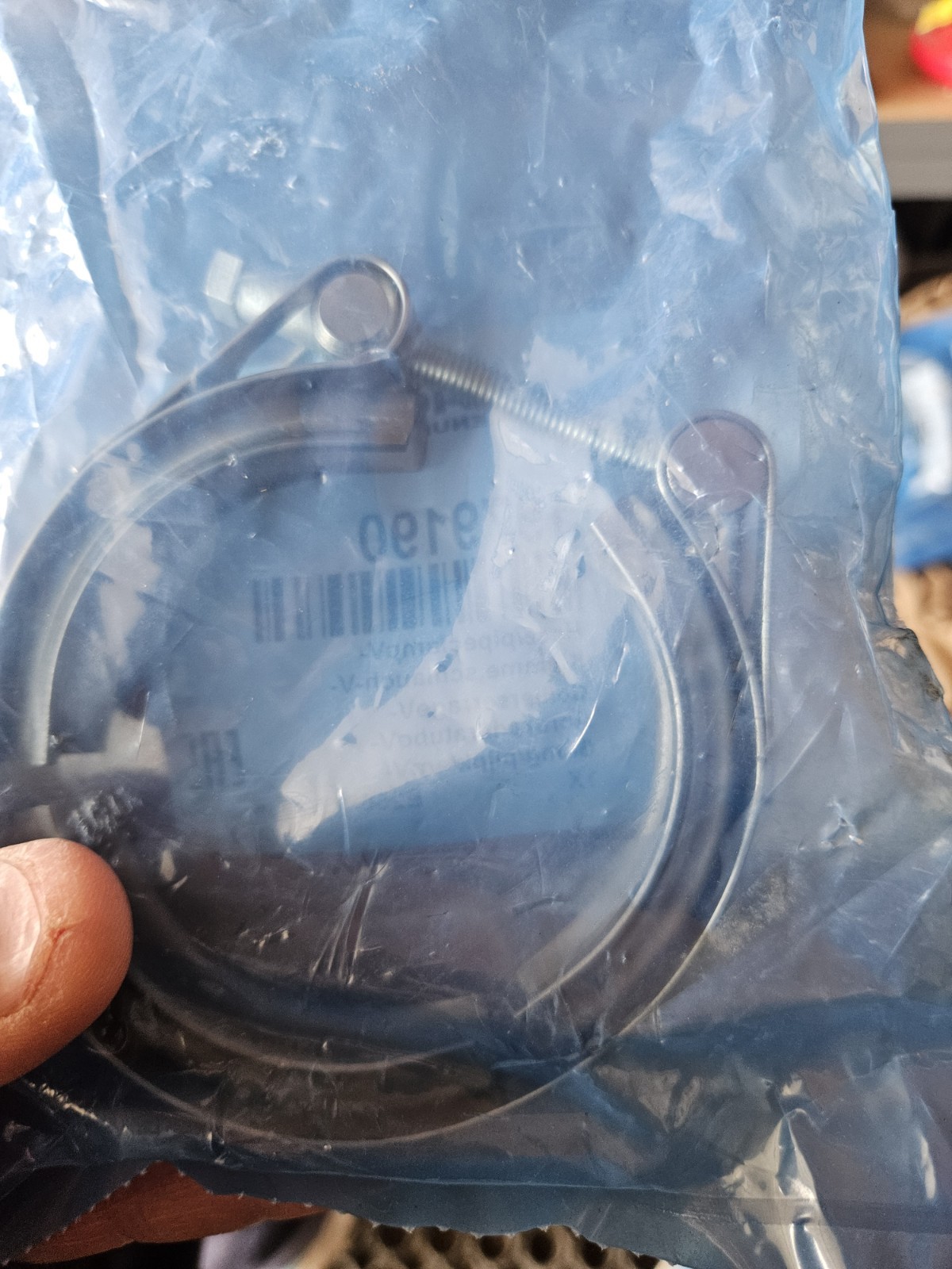 Paccar Engine V-Clamp 82mm 1979190 OEM NOS 1979190 FREE SHIPPING