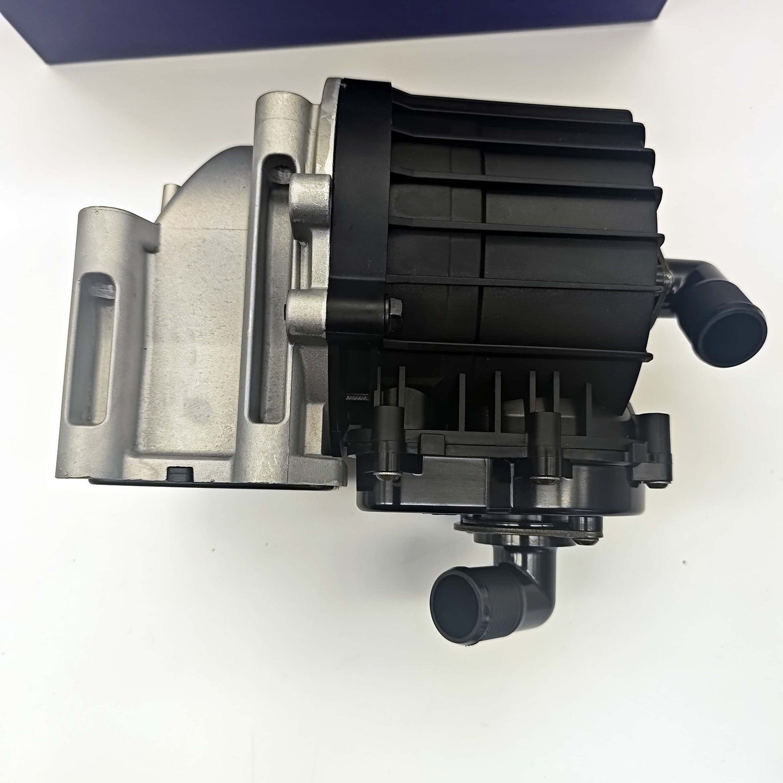 Oil Crankcase Ventilation Separator For Volvo D13 MP8 21122541 20499419 Truck
