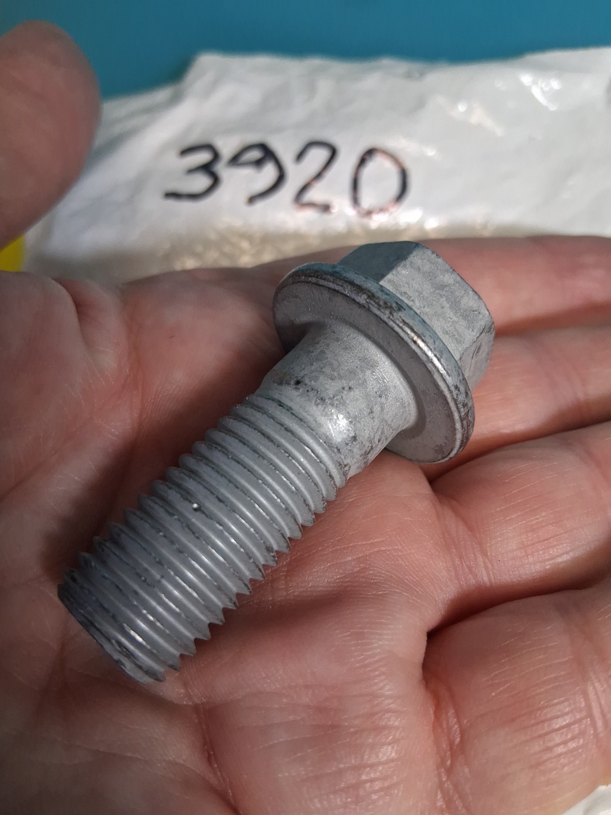 Mopar 06509465AA Bolt Lot of 7 / free shipping / NOS