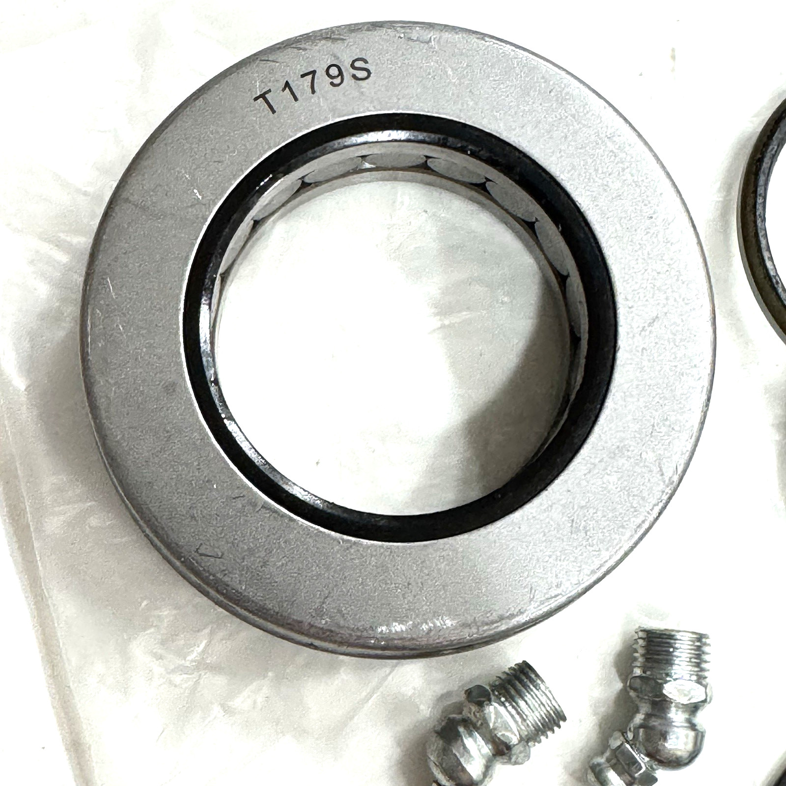 K120A Freightliner Cascadia King Pin Kit Set No Ream P6073300019KZ P6073300119KZ