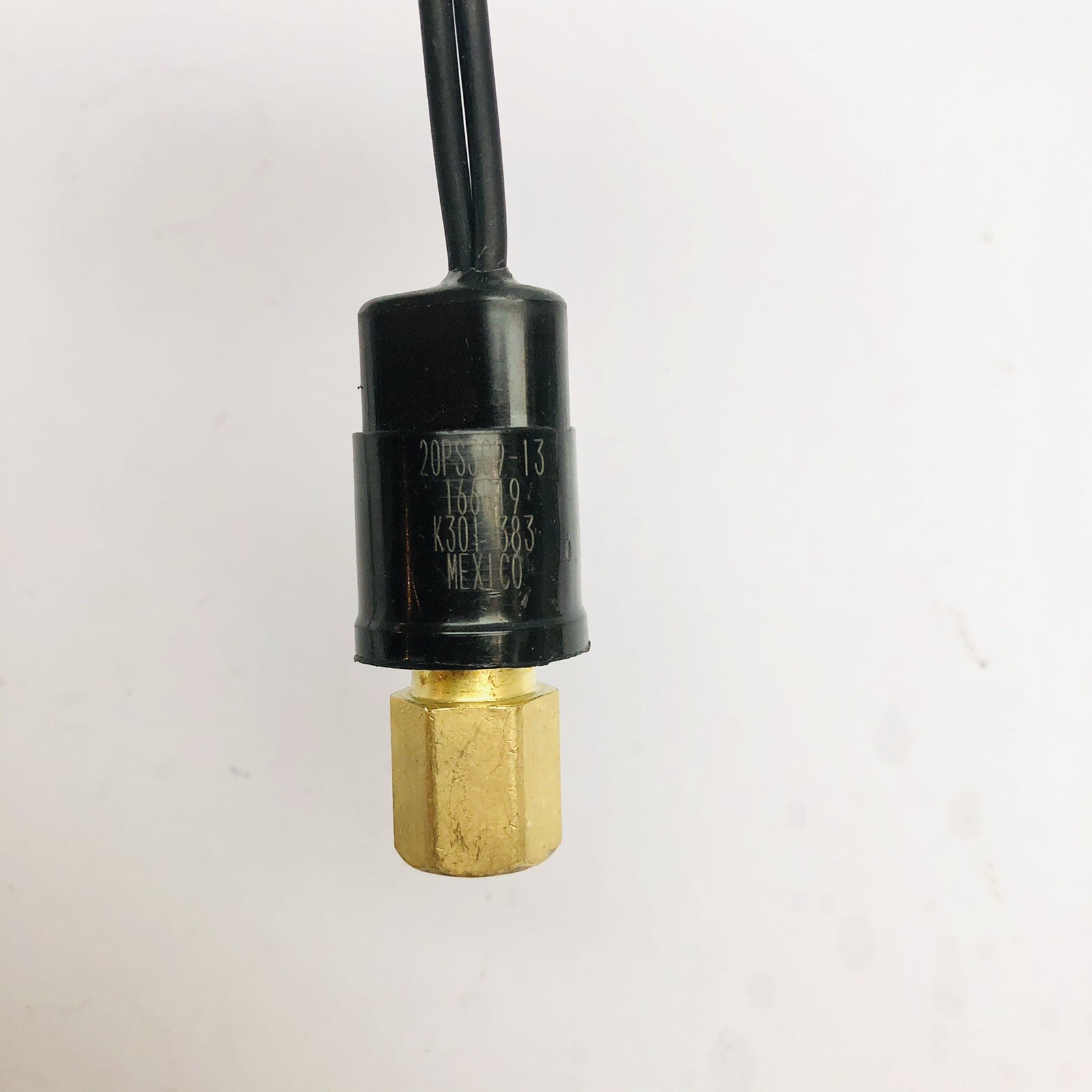 AFTER MARKET HIGH PRESSURE SWITCH REPLACES K301-383 FITS KENWORTH