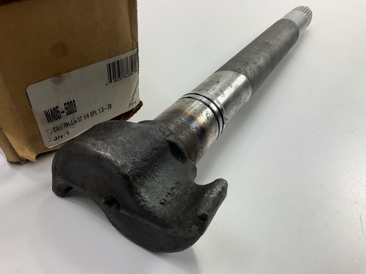 WA05-5008 Air Brake Camshaft Right, 17-1/4″ Length 1-1/2″, 28 Spline 16.5″ Brake
