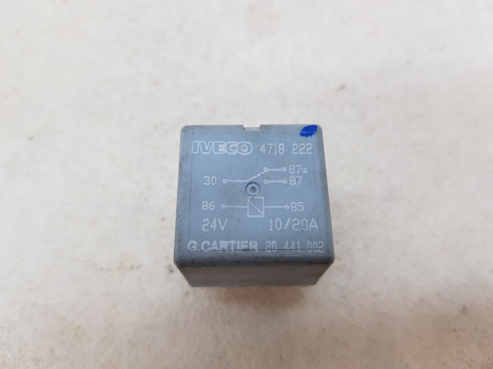 IVECO EUROCARGO 180E25 02-15 GREY 5 PIN SQUARE RELAY 24V 10/20A 4718222 20441002