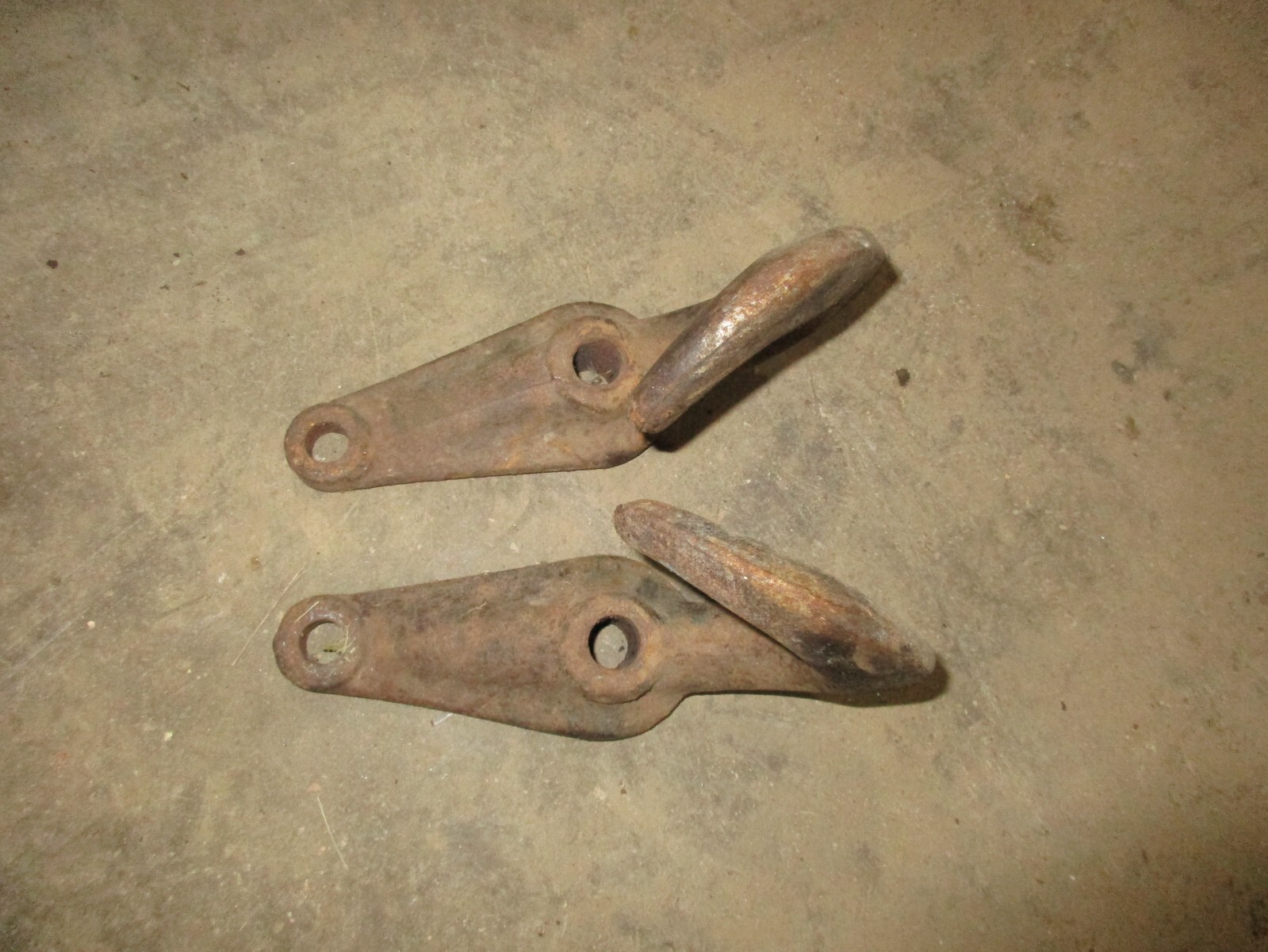 Semi or Dump Truck Tow Hooks Jeep or Off Road Crawler Heavy Duty Tow Hooks..