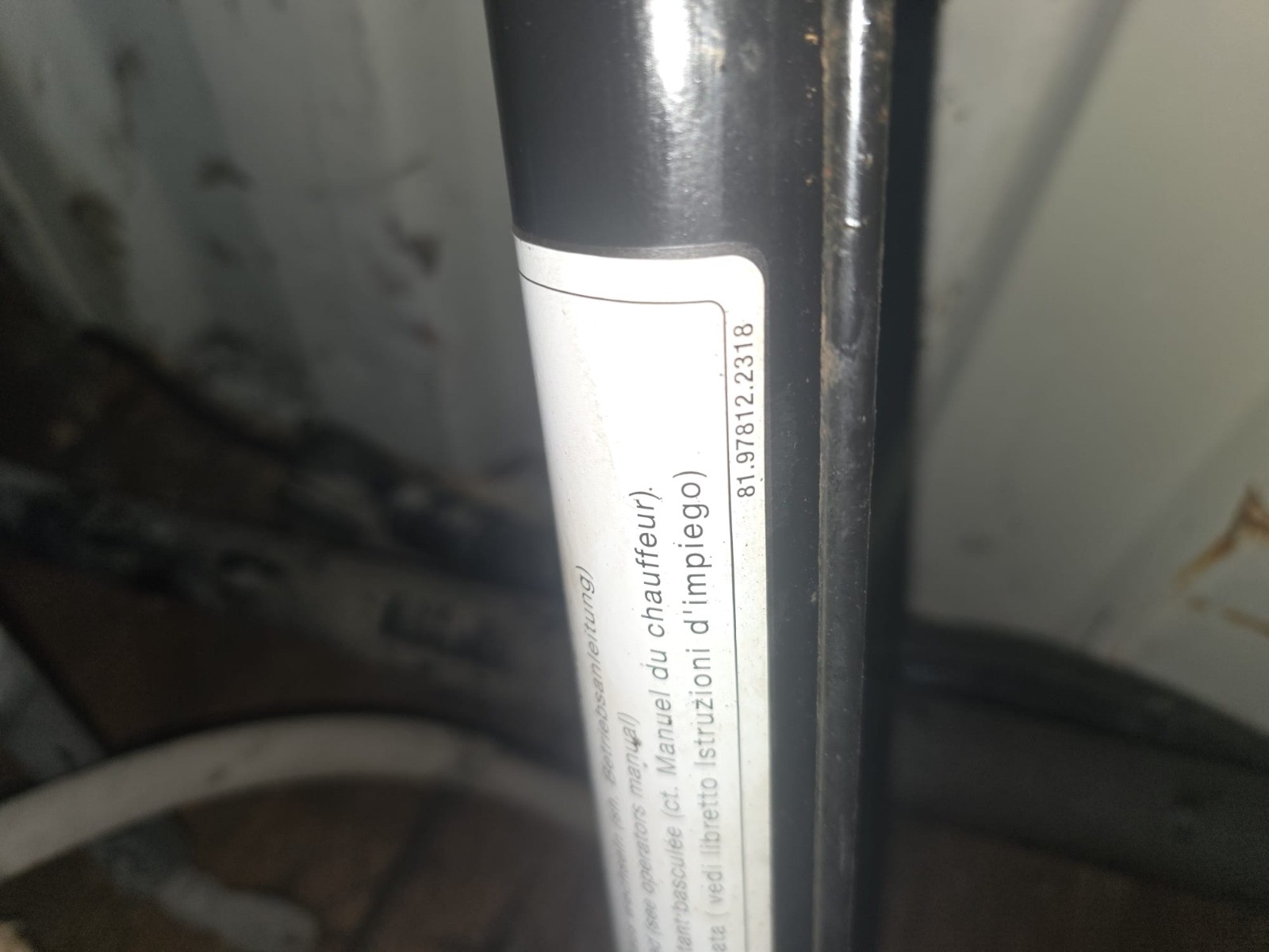 MAN TGX TGS CAB TILT / LIFTING RAM CYLINDER 81.97812.2318 2015-2020