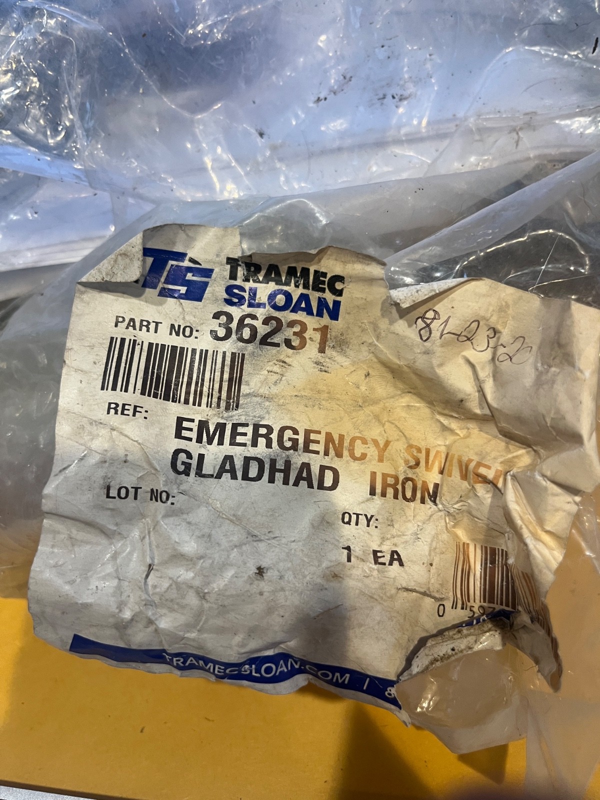Tramec Sloan 36231 Cast Iron Swing Away Gladhand, Emergency, Rubber Seal