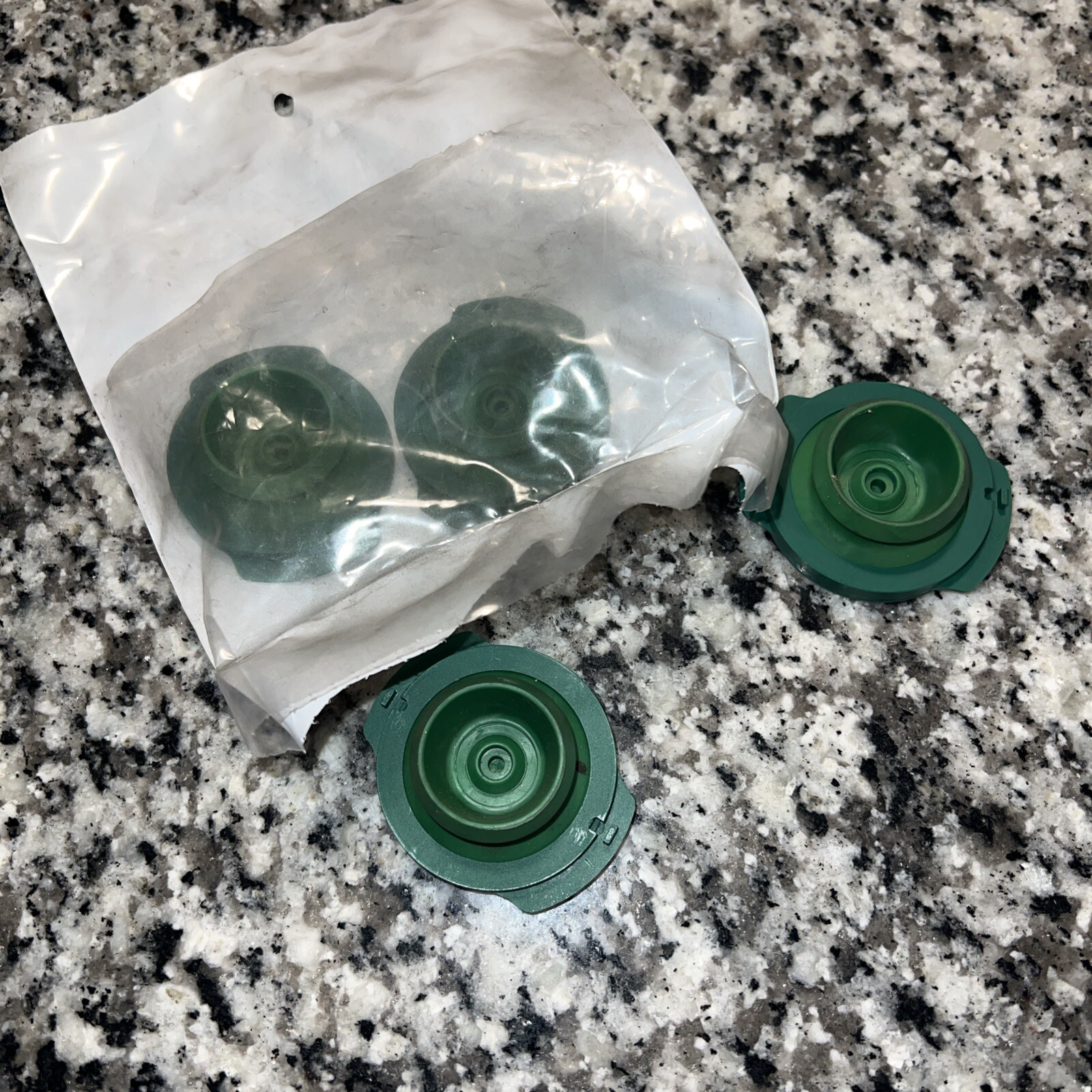 SKF Hubcap Plug Set Of 4 450439-300 Green , Made In USA 🇺🇸 Free Shipping !