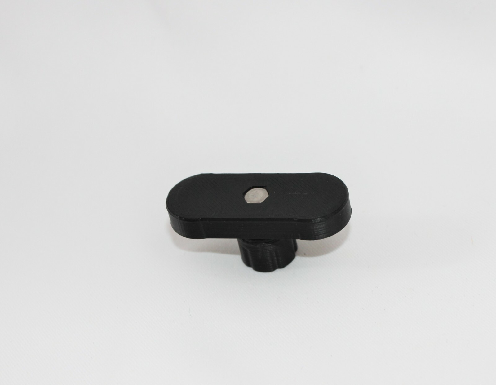 Freightliner Kickplate Retainer Cascadia