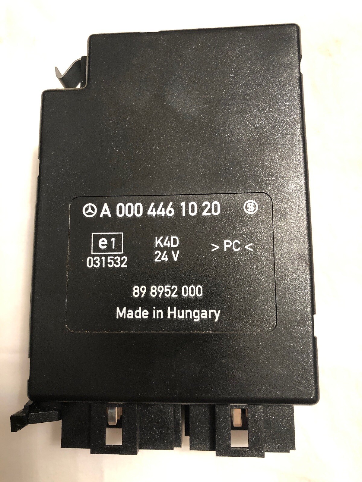 Mercedes Benz Electronic Control Unit ELR A000 446 1020 PN 898952000 Uk Seller