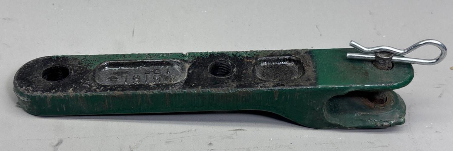 Peterbilt L11-6239 Bracket Tilt Assist