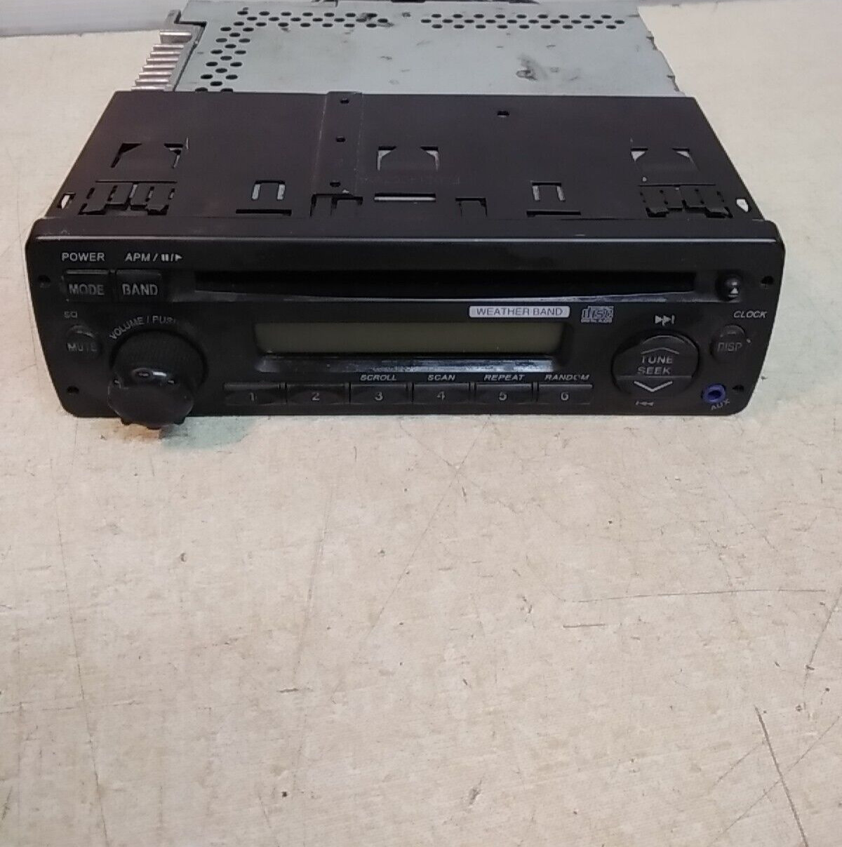 Pana Pacific AM/FM/CD Weatherband Radio PP103909 ( no wiring harness)